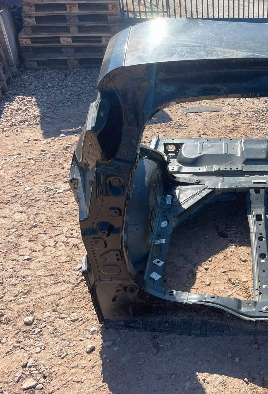 quarter rear fender side rear part side left Renault Espace V TEGNE