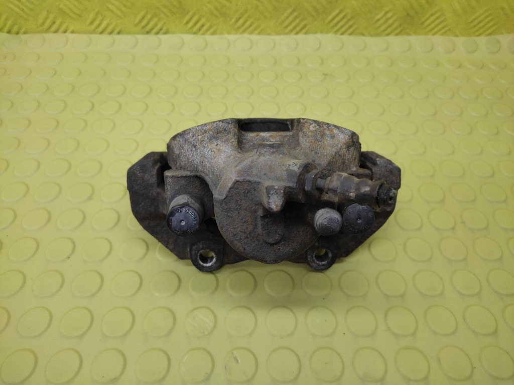 MAZDA 5 2.0 D caliper right front
