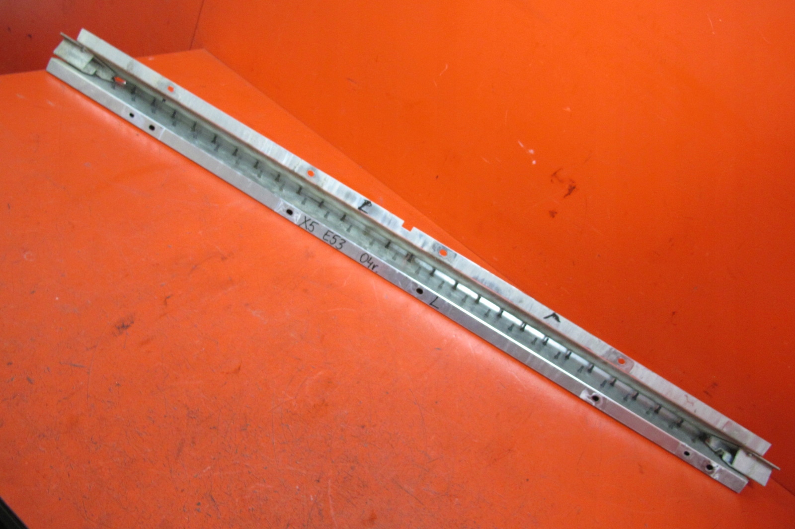 BMW X5 E53 LCI threshold moulding threshold left aluminium 8403077