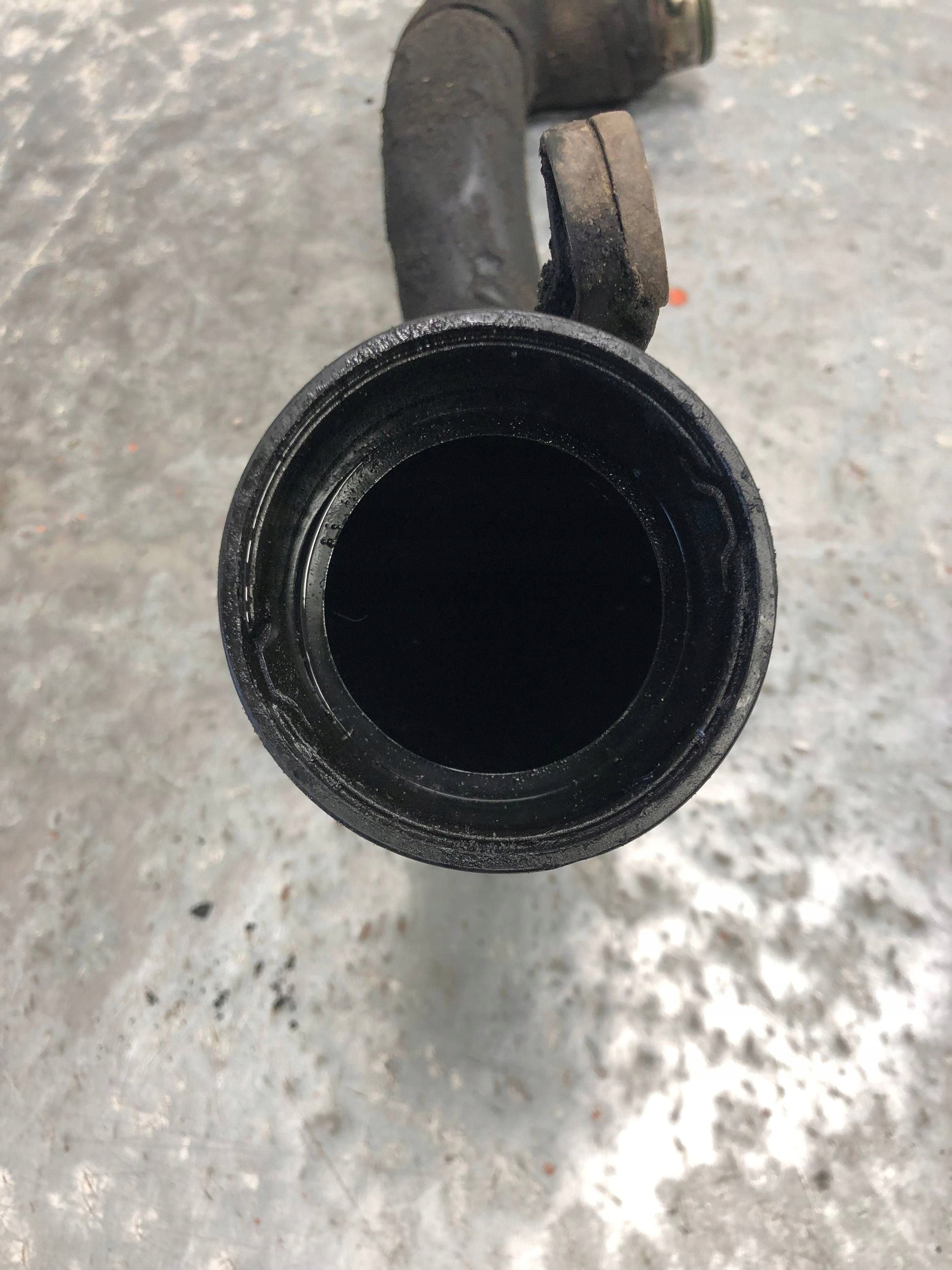 cijev prijenos interkulera VW TOURAN i 1K0145762P