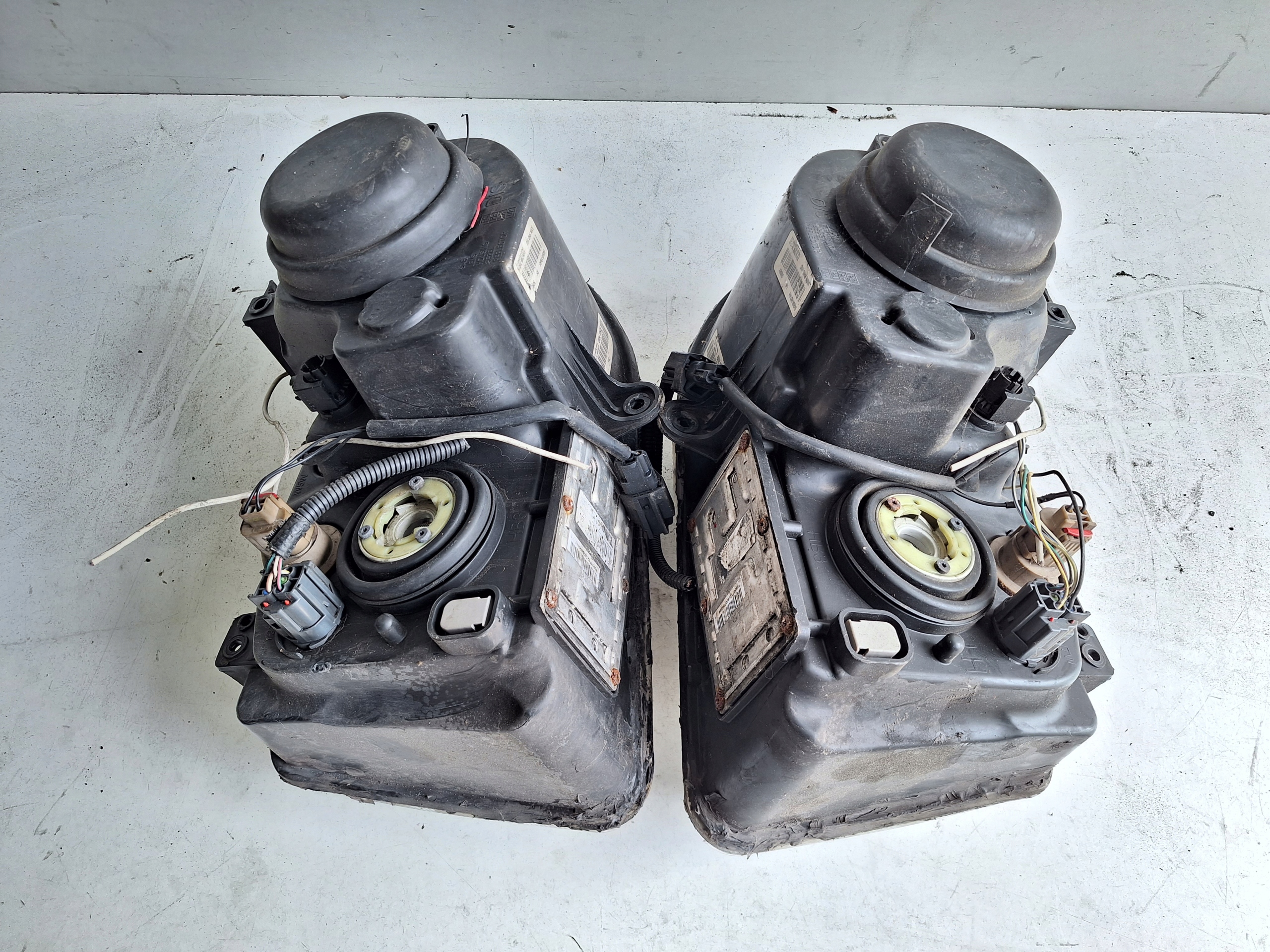 CHRYSLER 300C 05-11 light left XENON UK