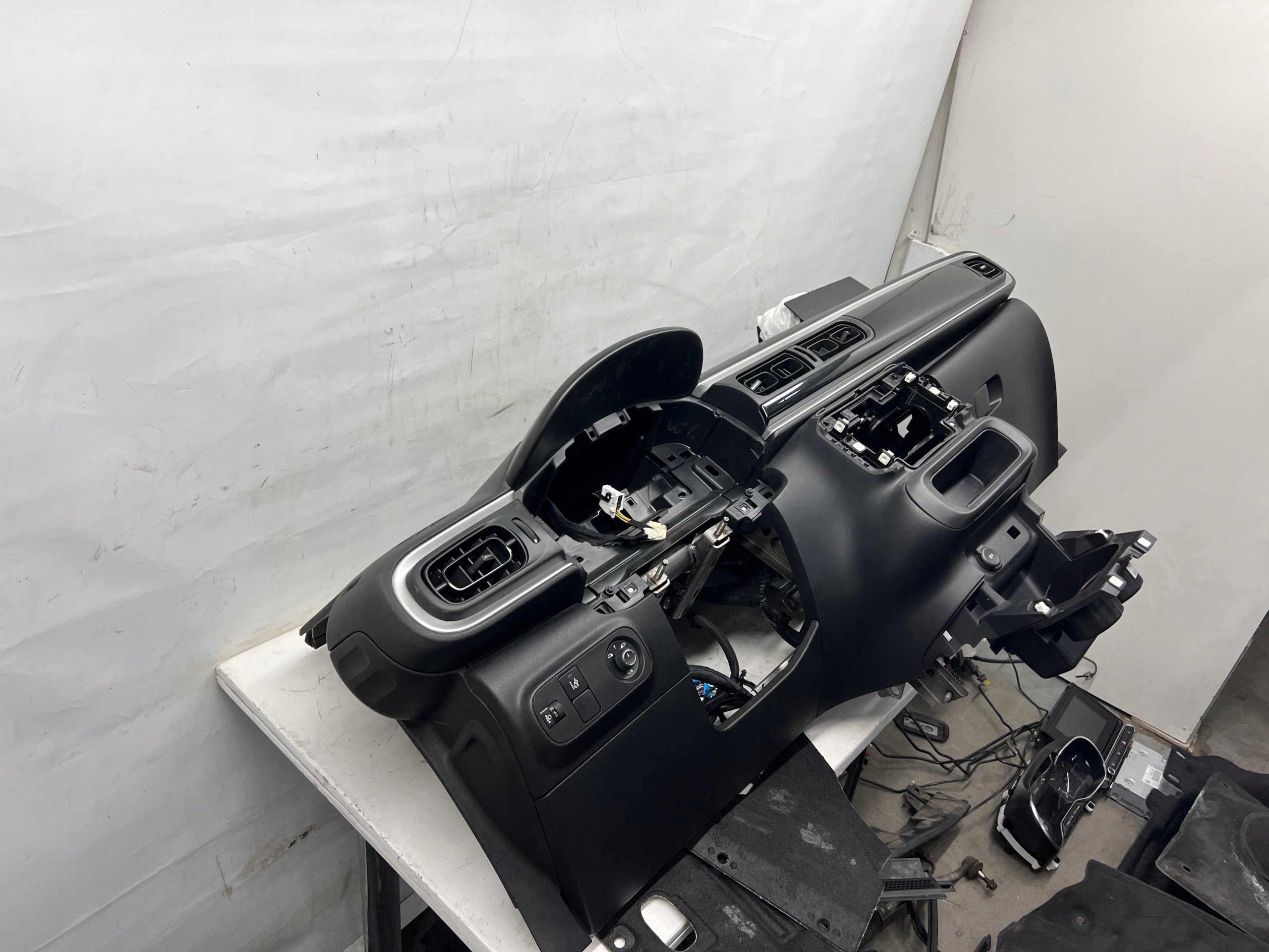 Citroen C3 III 1.2 VTi przekladka L’inglese completa