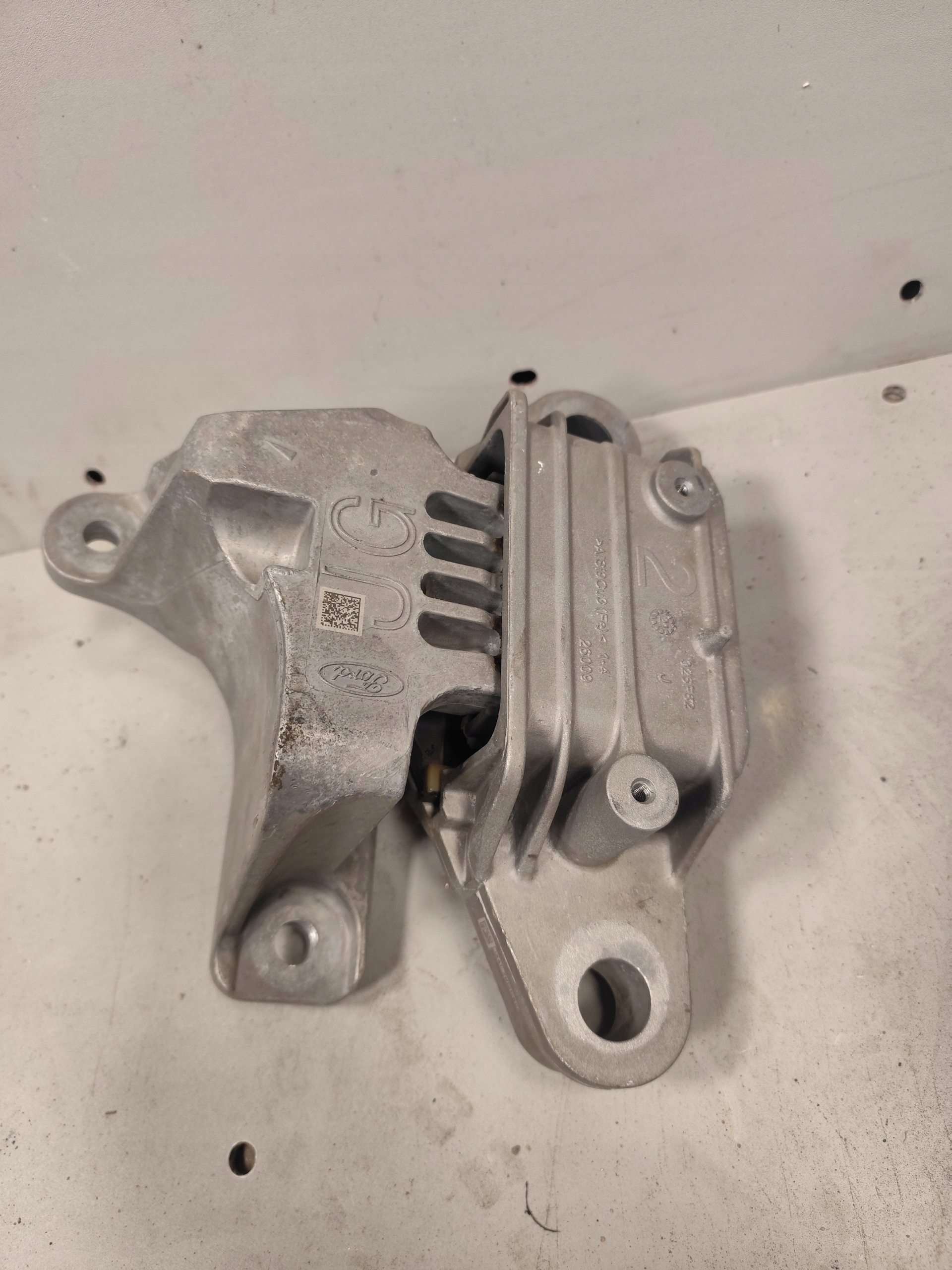 FORD FOCUS MK4 1.0 holder engine mount
