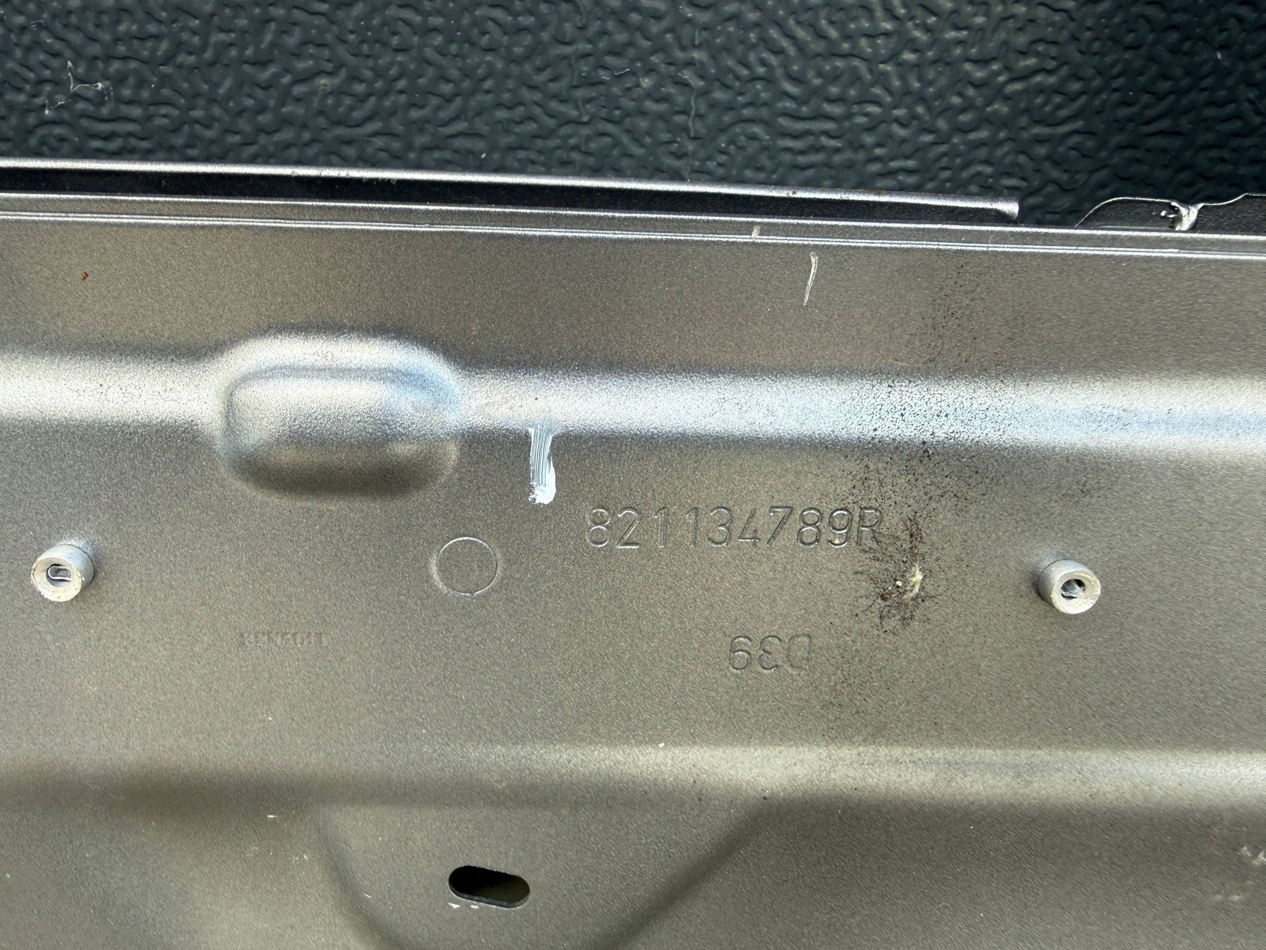 Renault Megane E Tech 22- door rear part left rear.