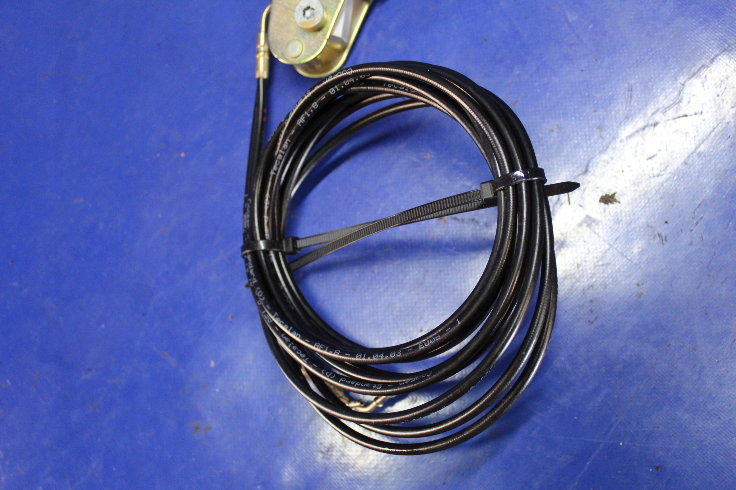 SIŁOWNIK DACHU MERCEDES SL R230 2307900471 Stan opakowania zastępcze