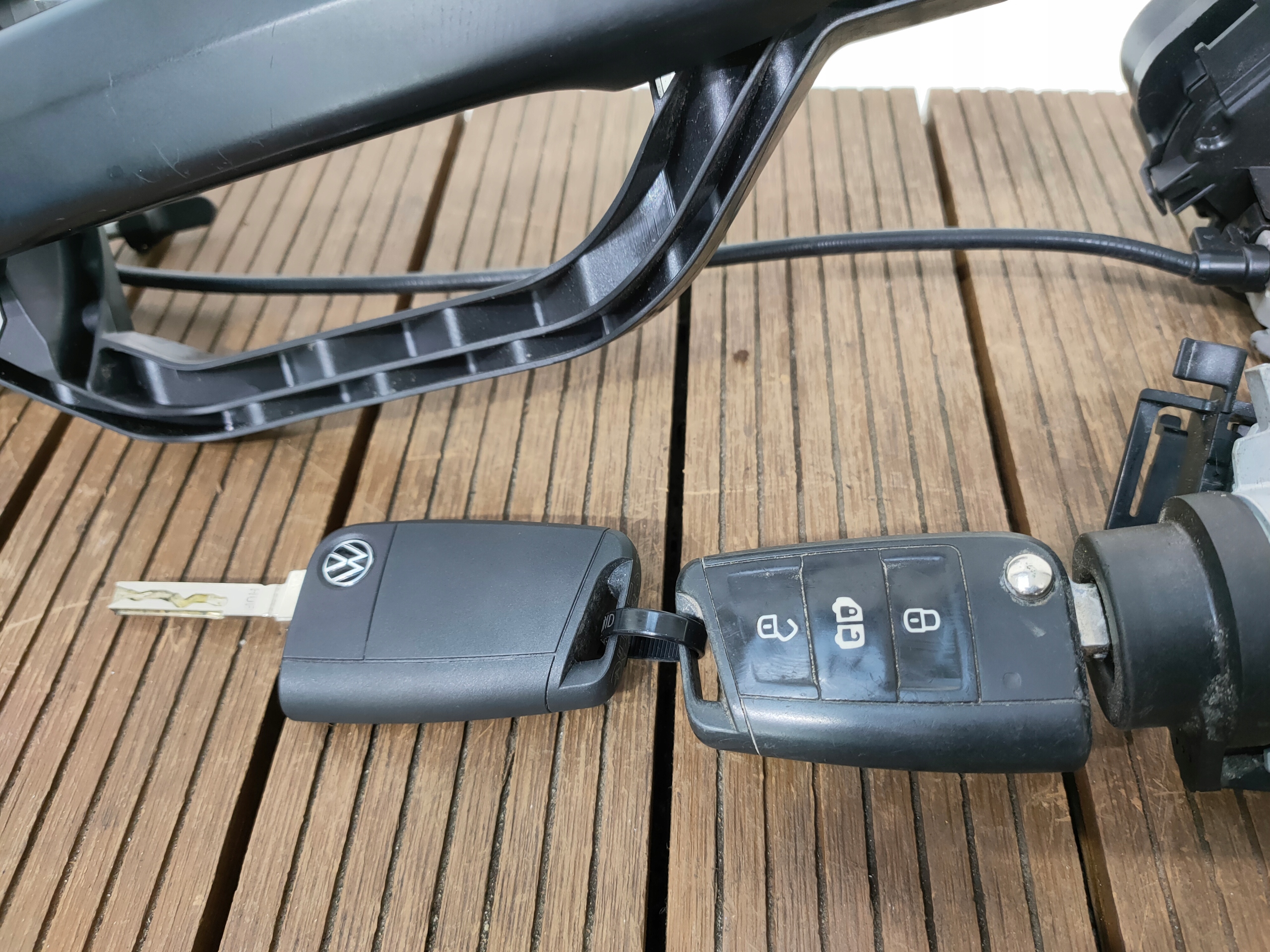 VW CRAFTER II 20-24 ignition 2x KLUCZYKI lock front left + handle running board