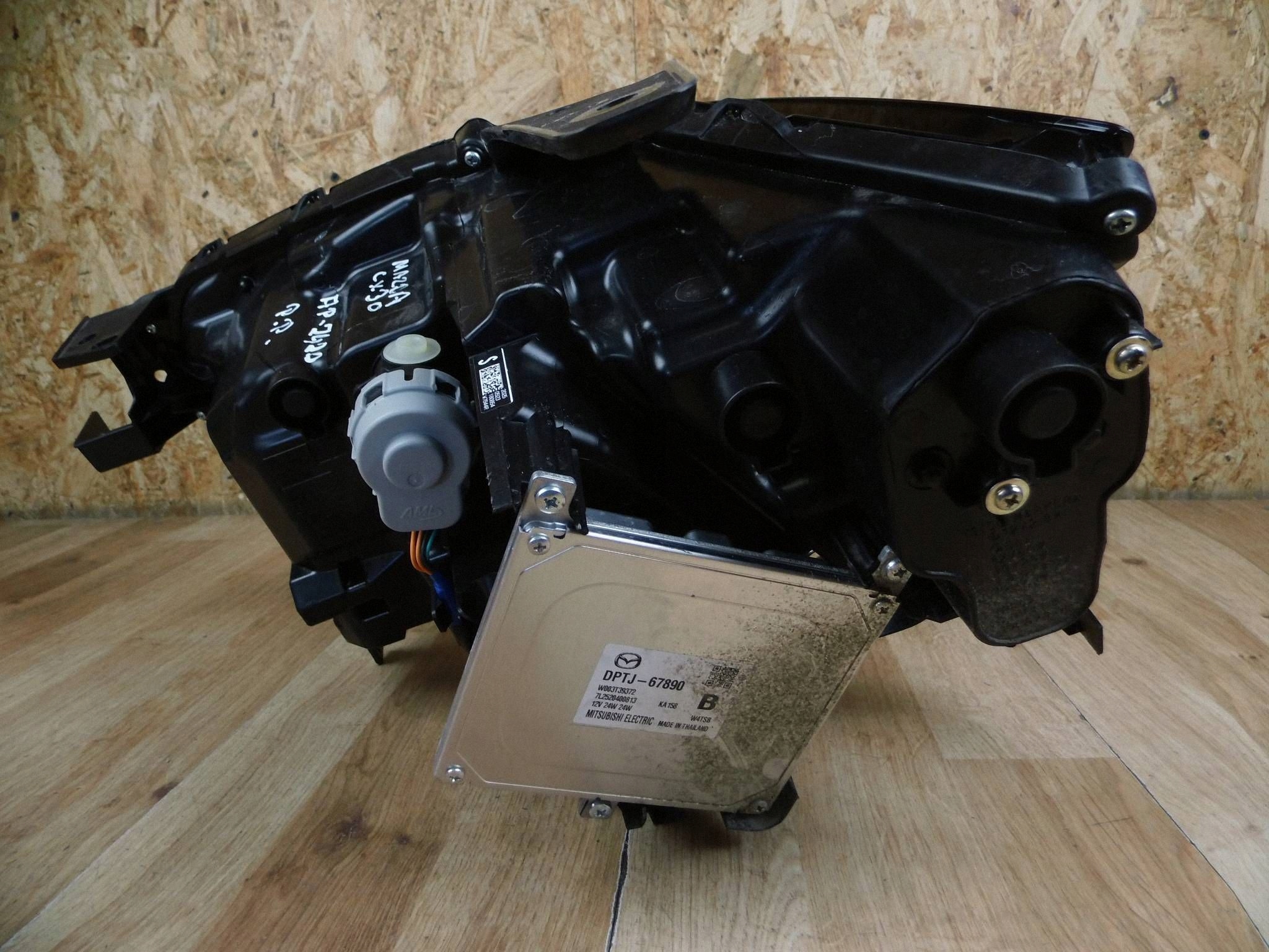Mazda CX-30 2019-2024 light right front front right DPTJ-67890
