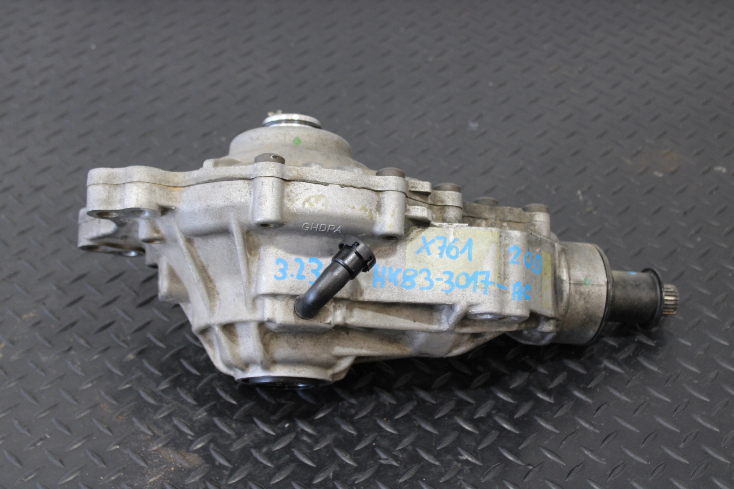 REDUKTOR front 3,23 JAGUAR F-PACE X761 HK83-3017-AC