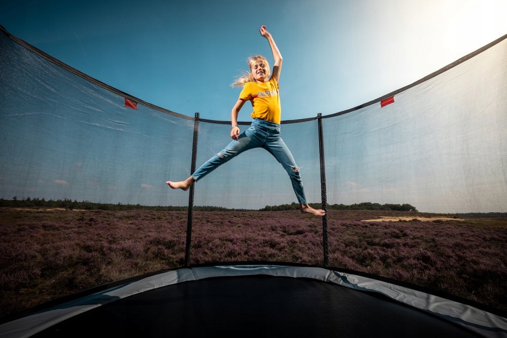 TRAMPOLINA PROFESJONALNA DO OGRODU SIATKA COMFORT 270 CM Favorit Gray BERG Rodzaj z siatką