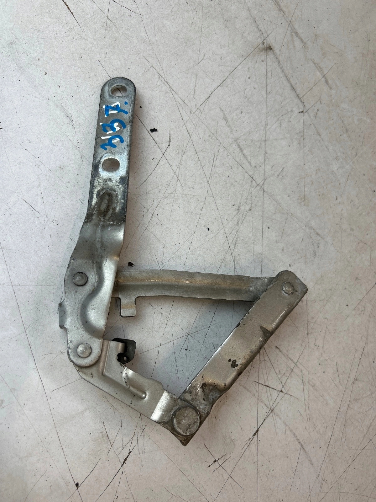 hinge bonnets front front right Volkswagen T5