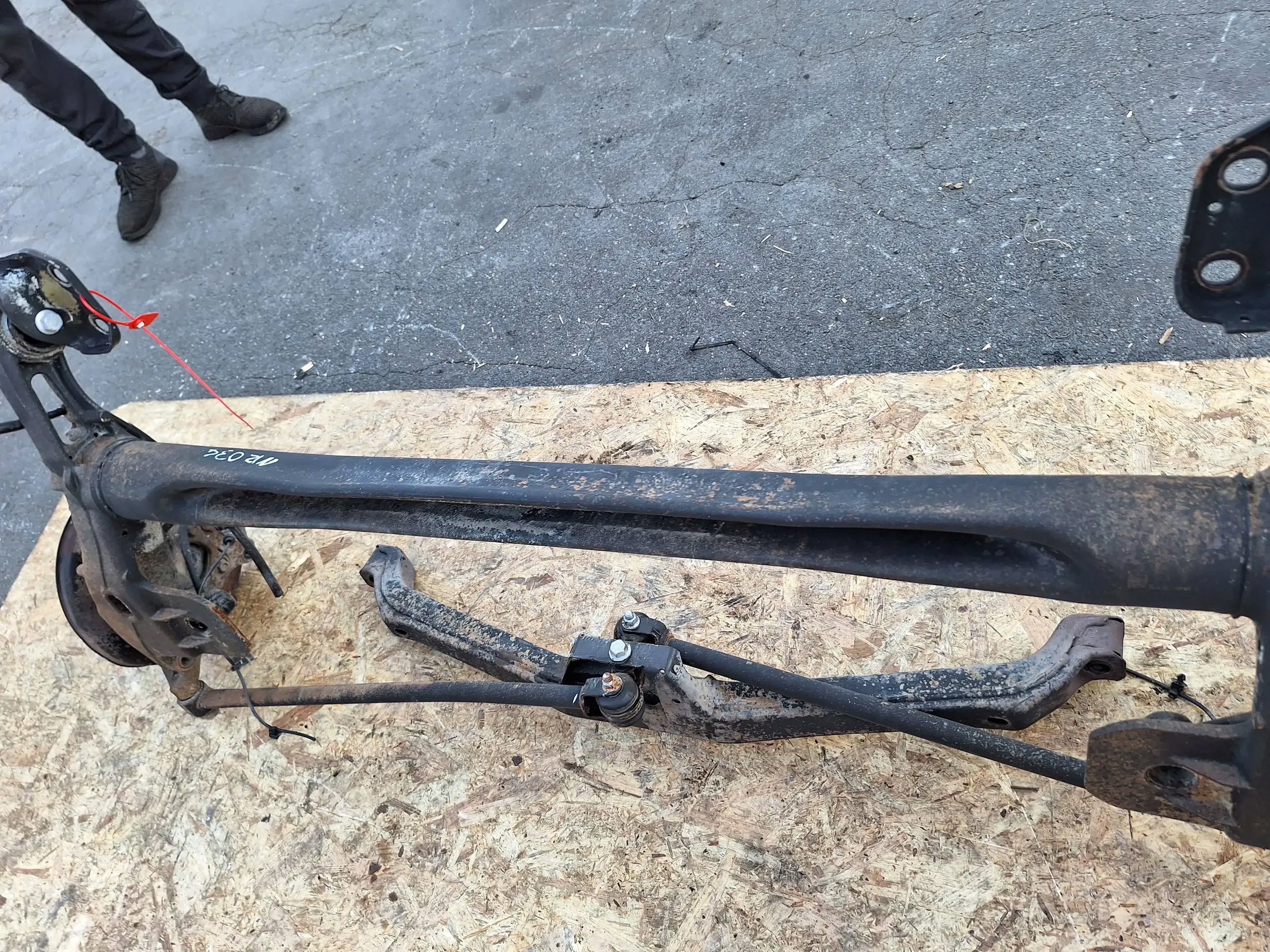 OŚ TYŁ OPEL ASTRA J 1.7 CDTI 09-