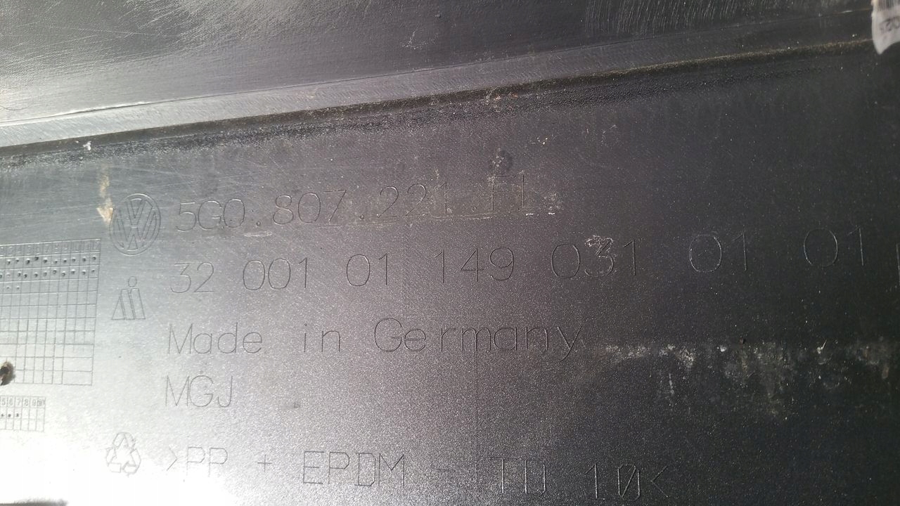 nárazník předek přední VW Golf 7 VII