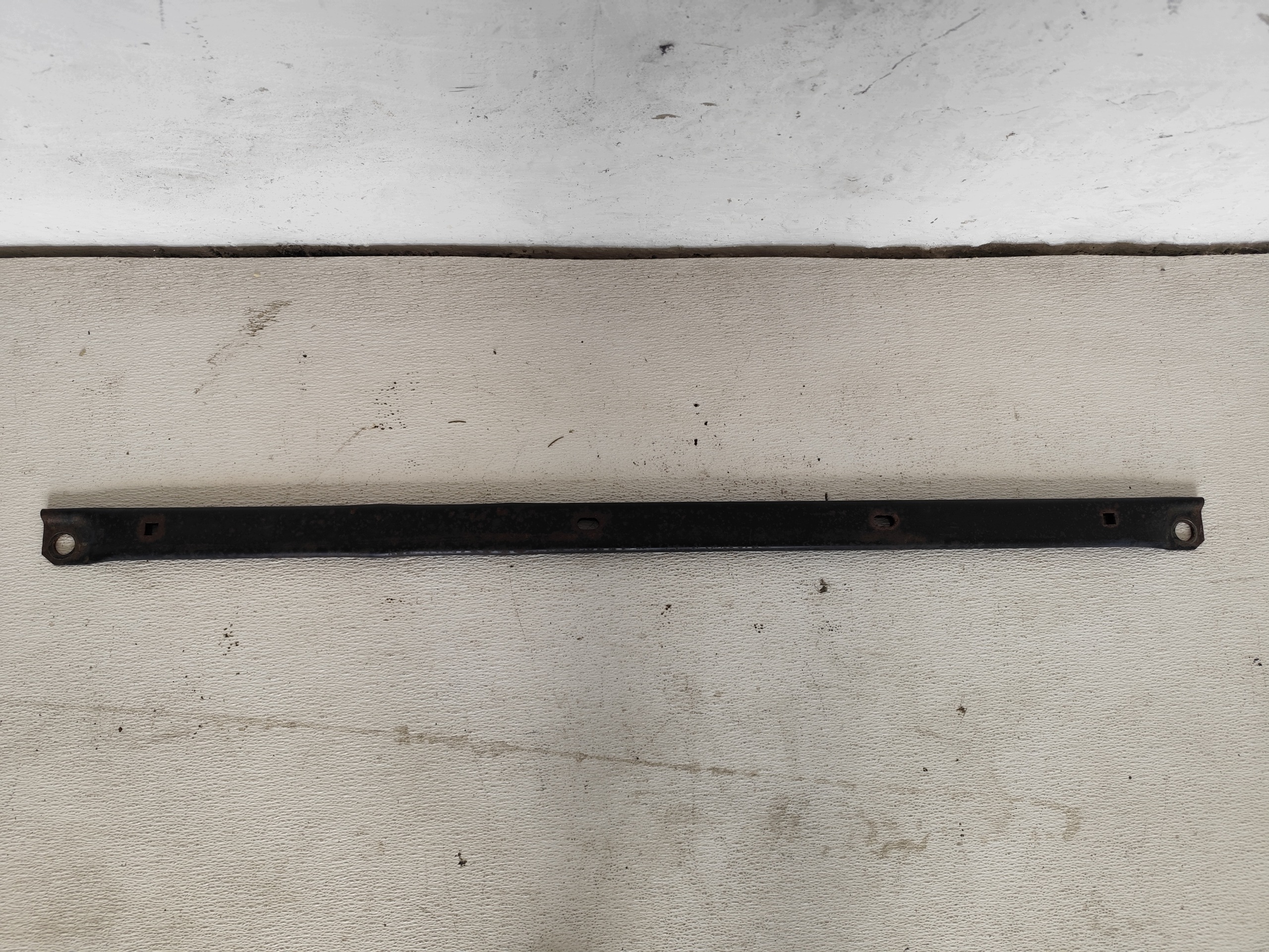 OPEL CROSSLAND X 2018 1.2THP sider lower below radiator