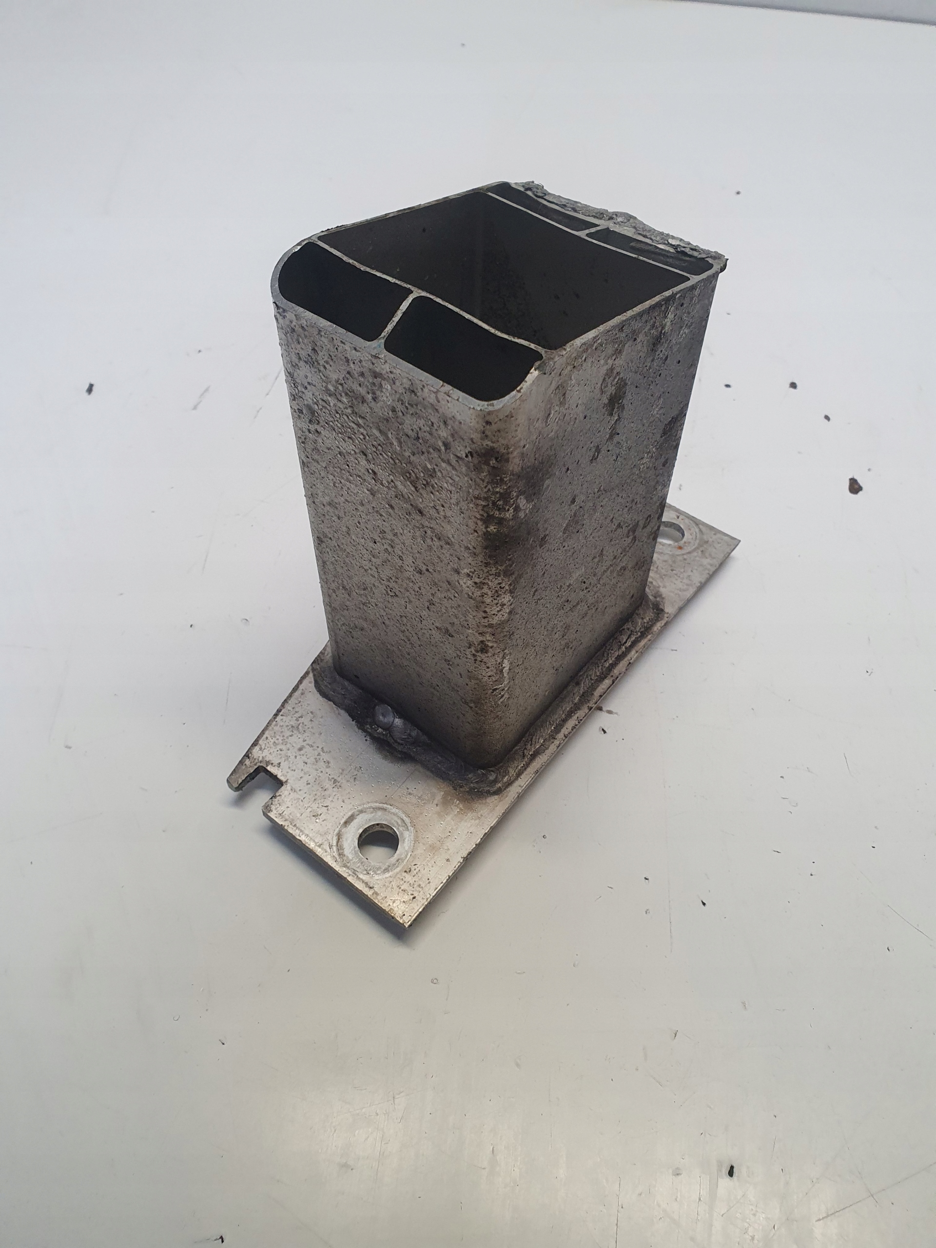 OPEL ASTRA J KOMBI beam tip rear part 13409229