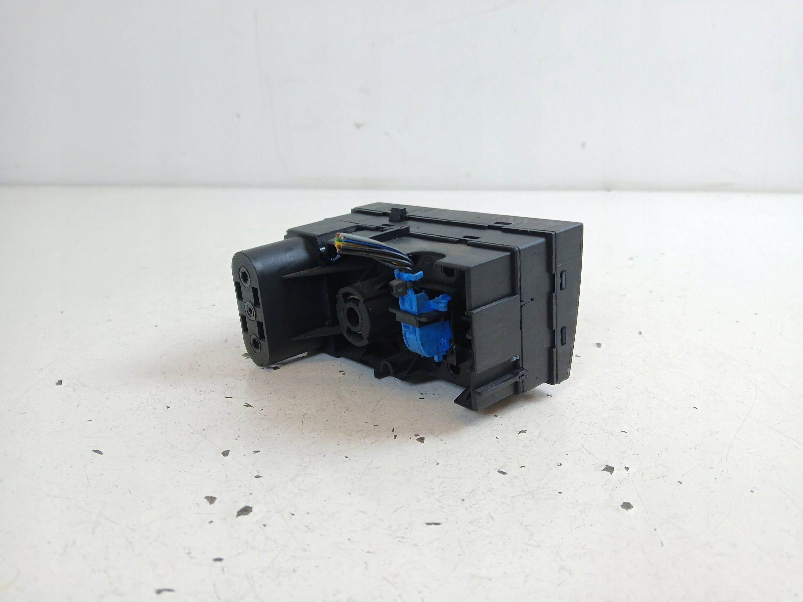 OPEL VECTRA C Interrupteur commande phares feux 13229541