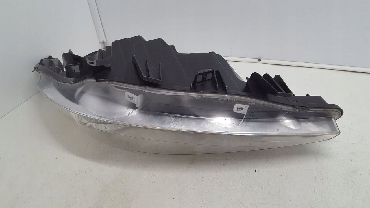 light front front left Peugeot 207