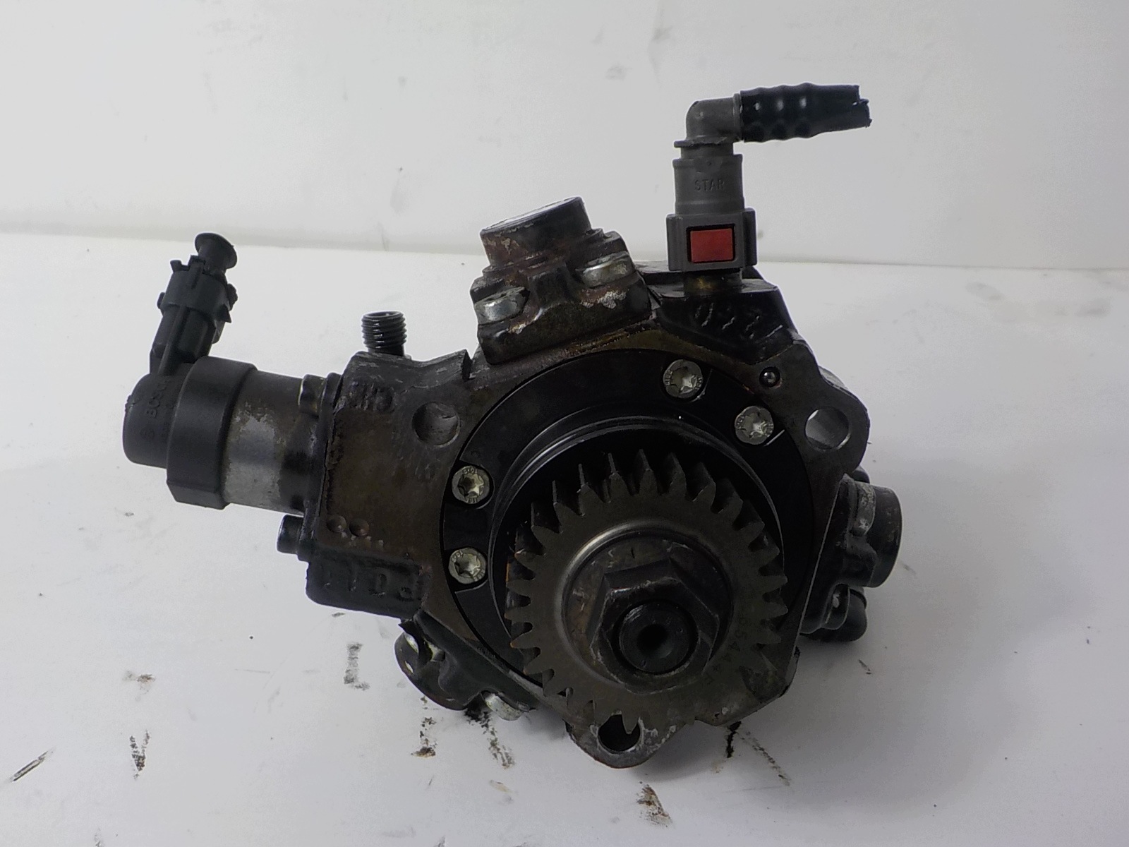 RENAULT MASTER III 2.3 DCI einspritzpumpe 8201045496 0445010250