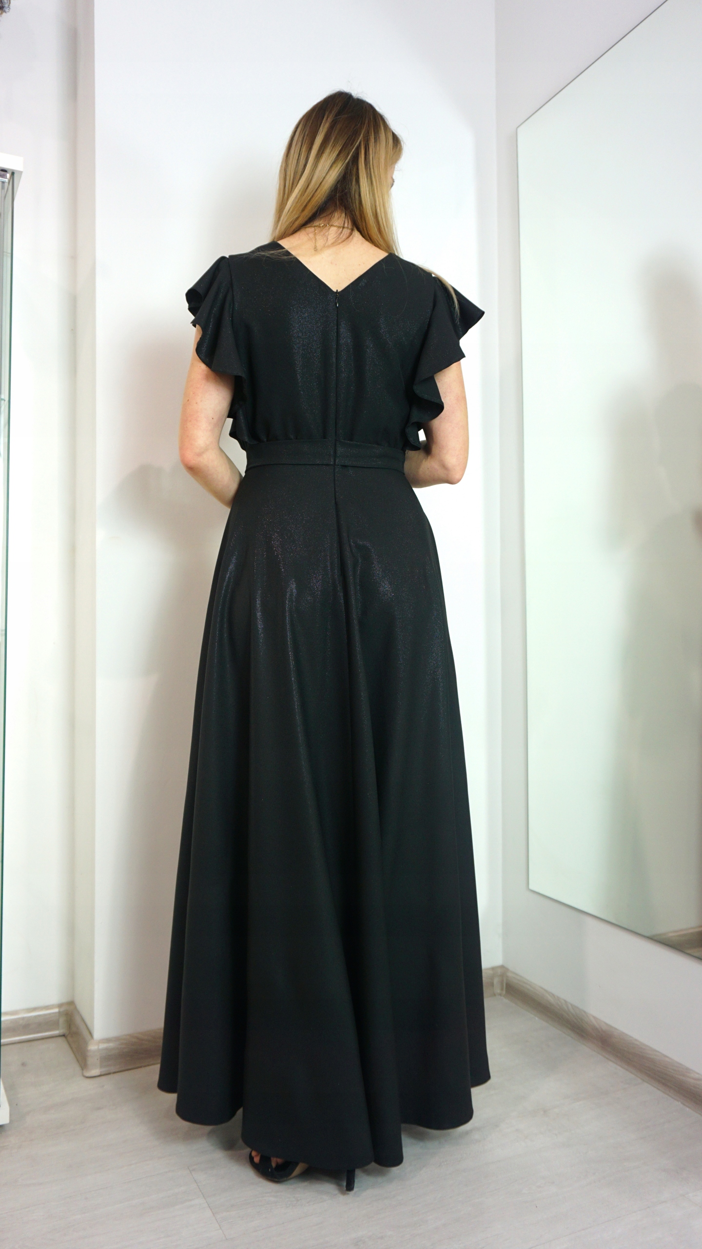 SUKIENKA WIZYTOWA DŁUGA FALBANKA RĘKAWEK r. 42 Wzór dominujący bez wzoru