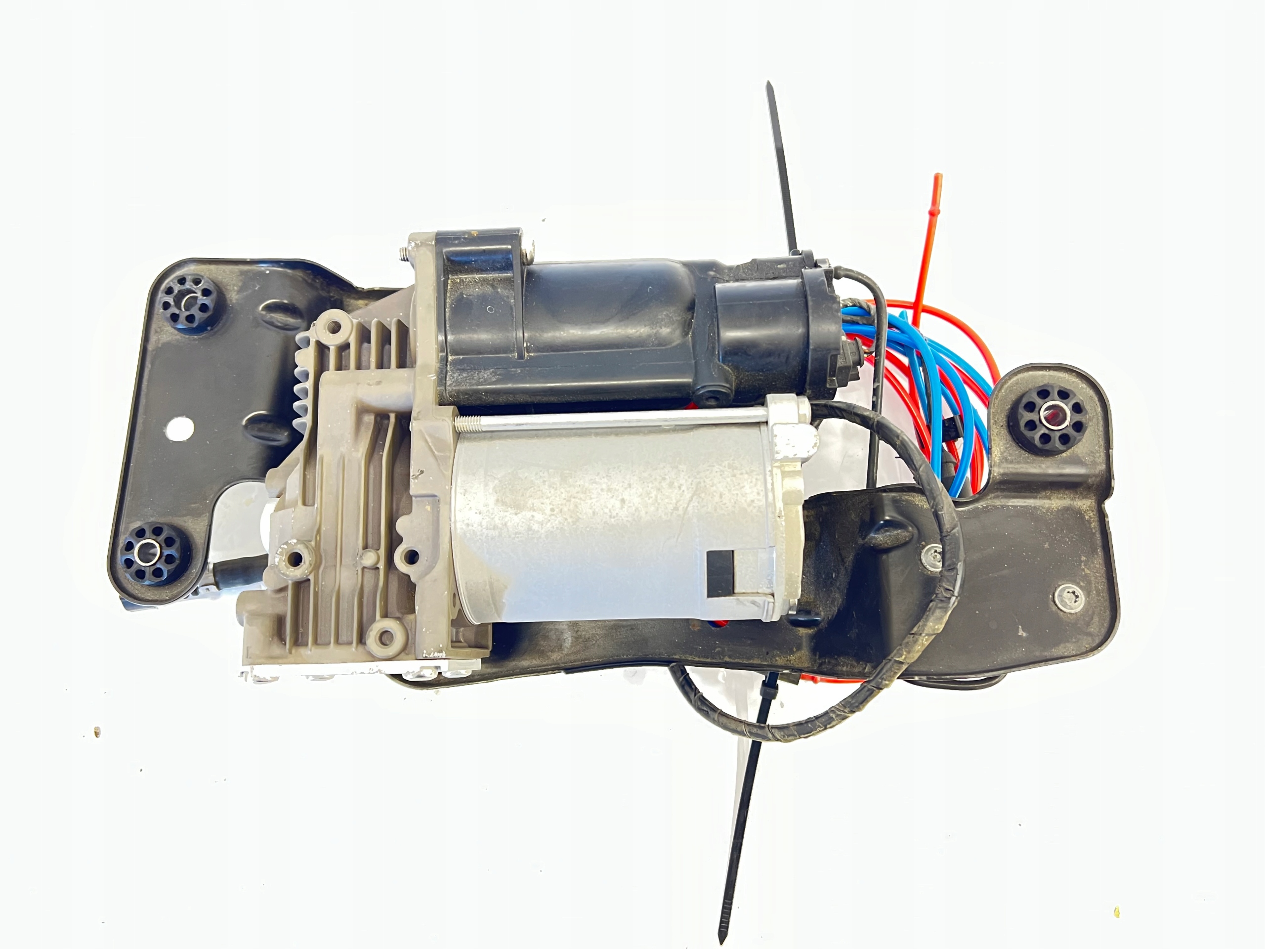 compressor; pump air springing NIVO BMW X5 E70 X6 E71 6775479