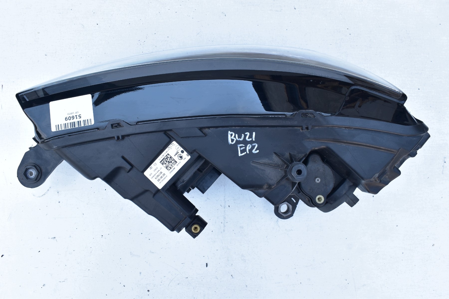 light right front LED SKODA SCALA 2019-2024R 657941020 UK