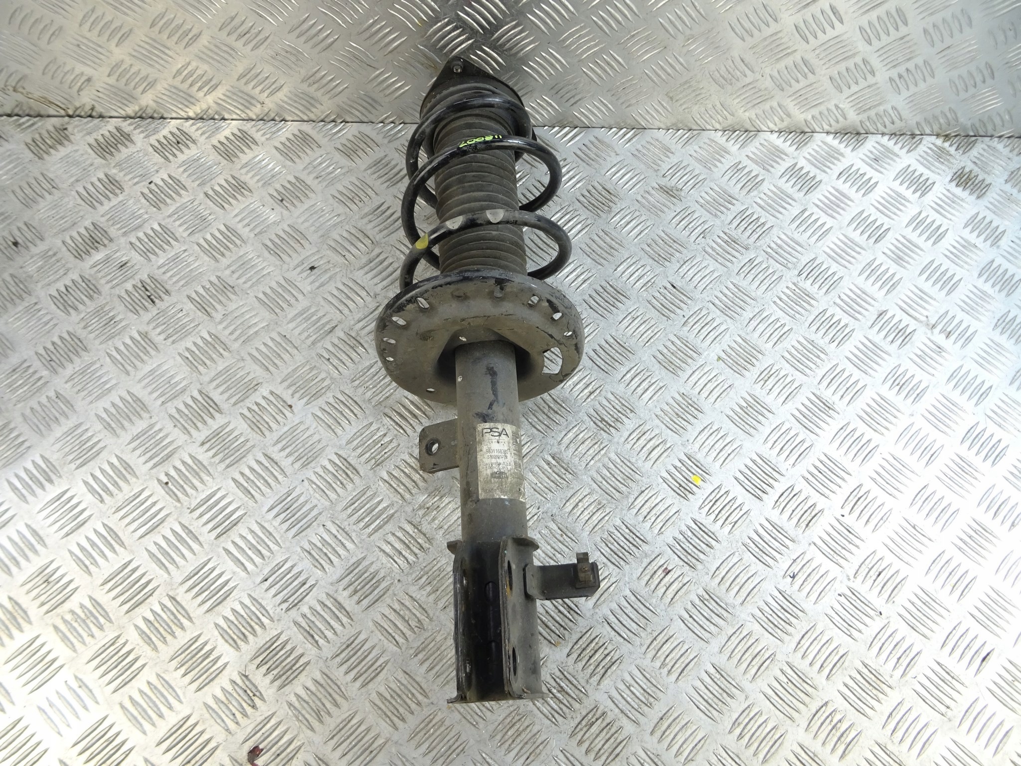 PEUGEOT 2008 II shock absorber left front 9831168380 1.5 HDI