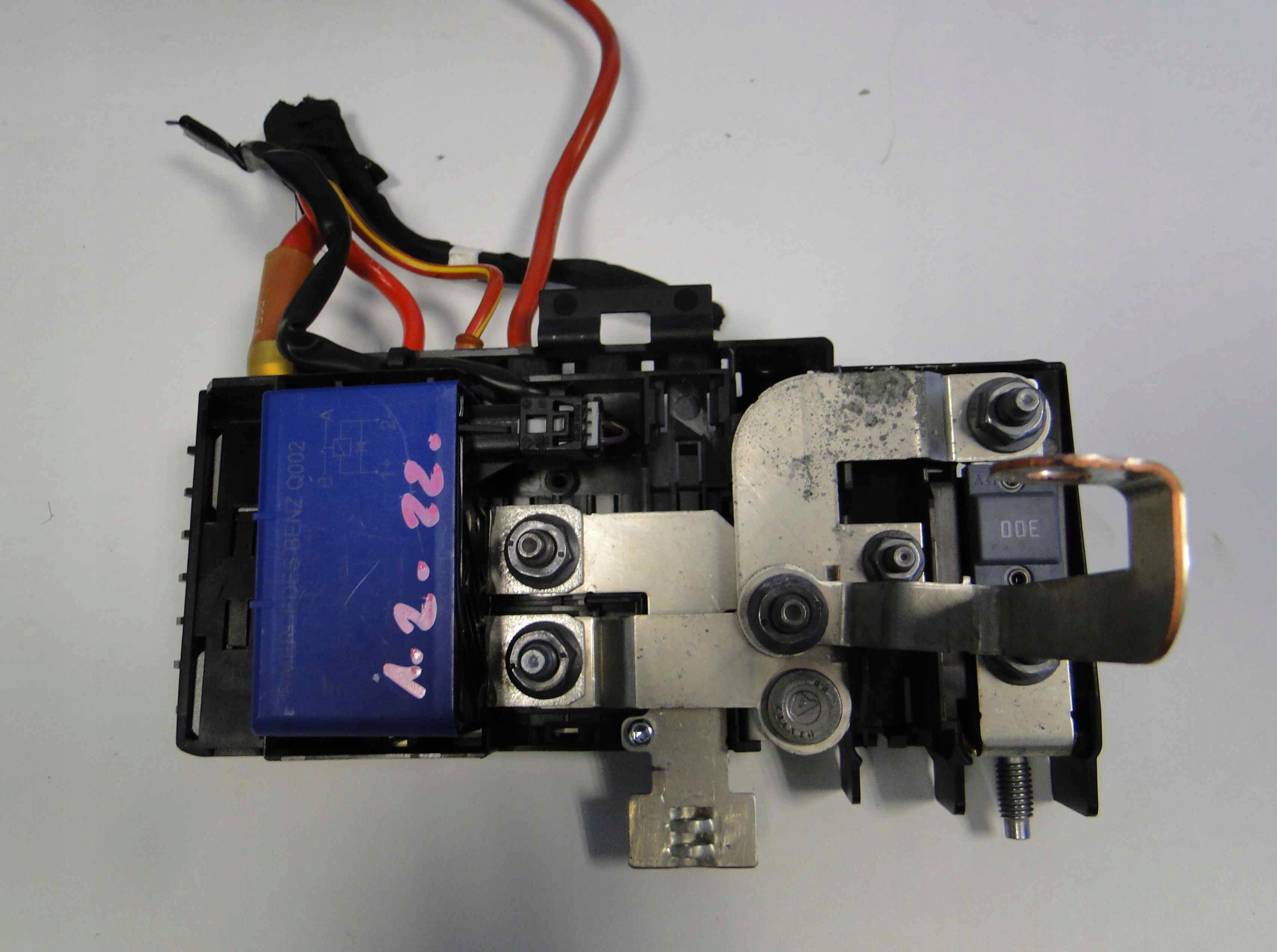 MERCEDES GLA X156 156 SKRZYNKA BEZPIECZNIKÓW Producent części Mercedes-Benz OE