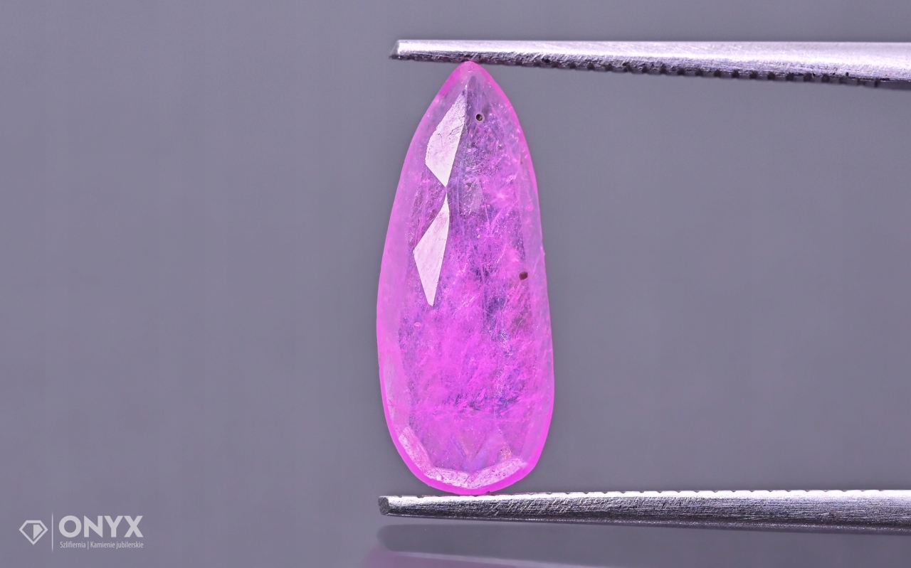 Turmalínová fazetovaná rozeta 14,5x5,5 mm