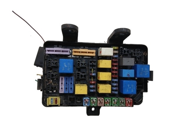HYUNDAI TERRACAN and 2.9 CRDI fuse box