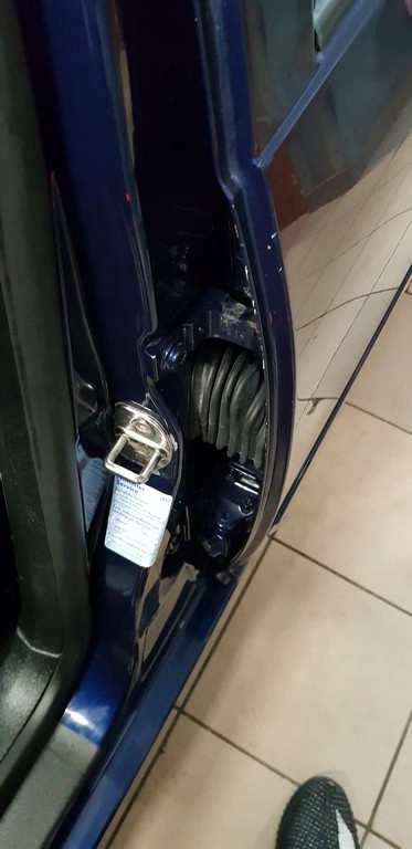 ZAWIAS DRZWI PRZÓD TYŁ VW GOLF 4 IV BORA LB5N