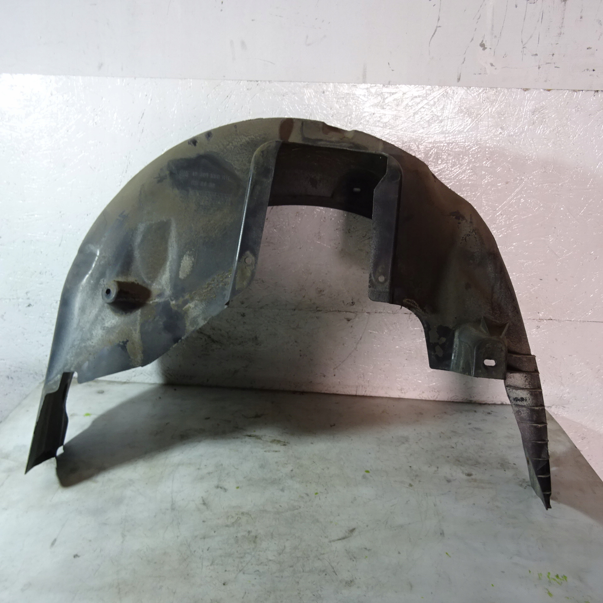 OPEL ZAFIRA C mudguard rear part right 13301580