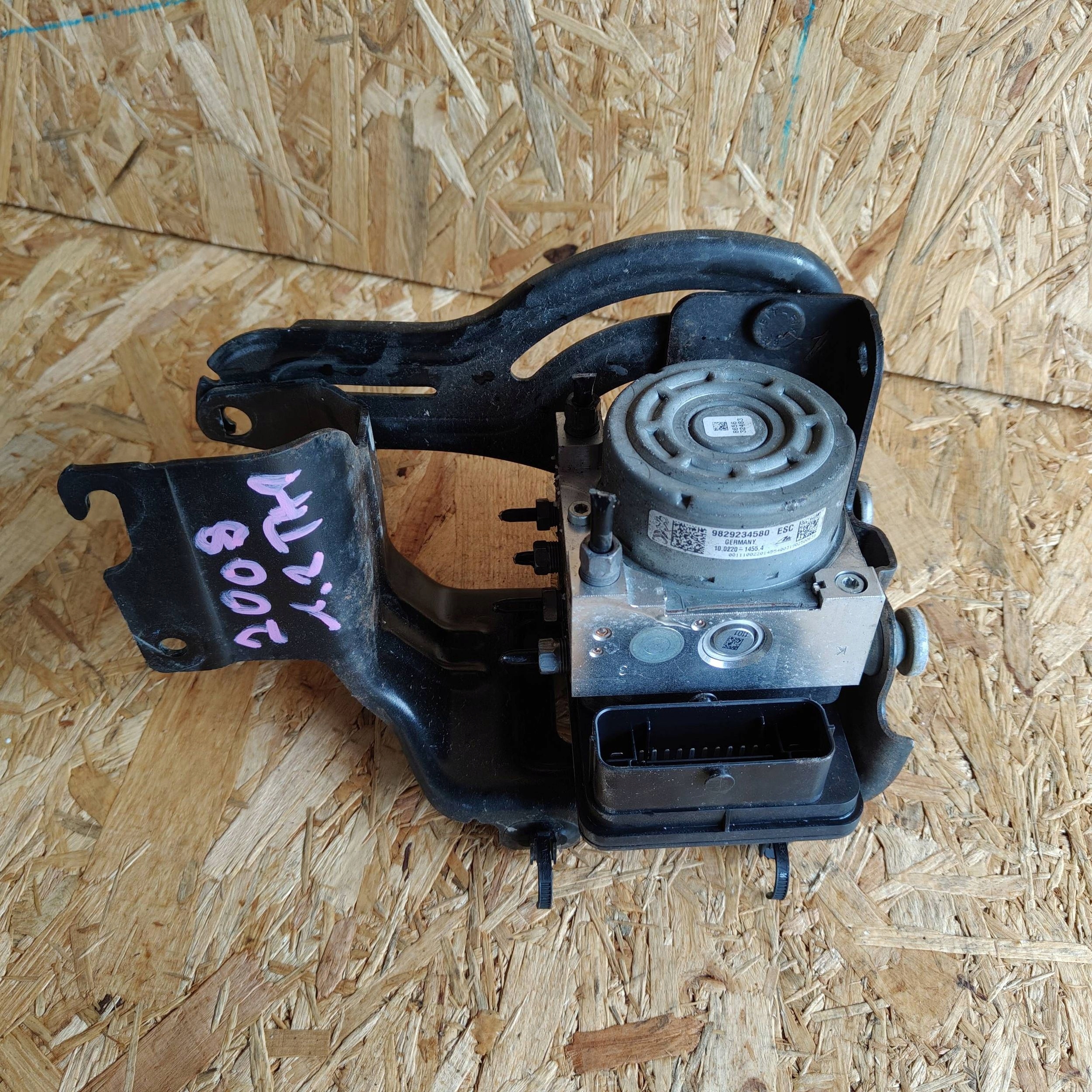 Pompa ABS Peugeot 2008 e 9829234580