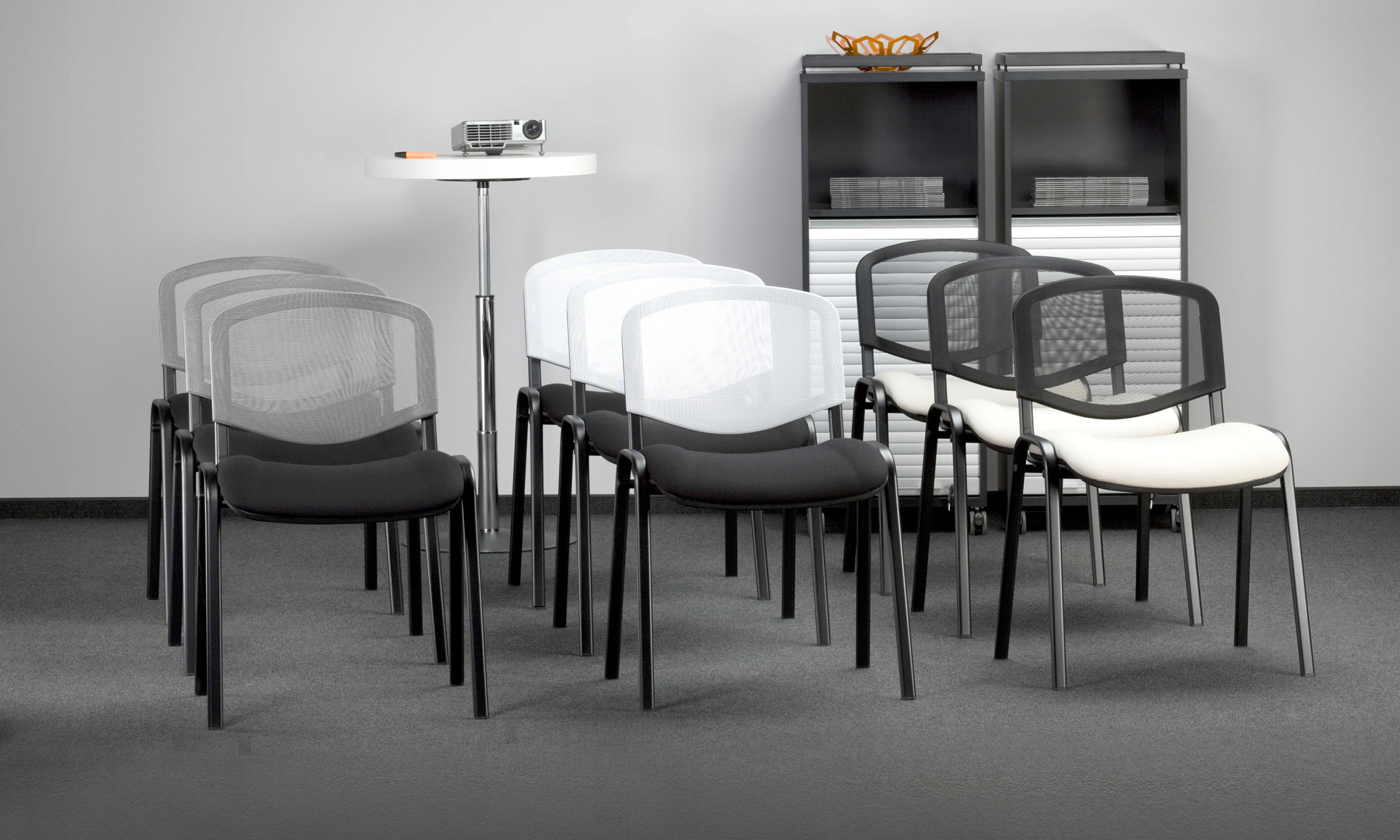 Krzesło konferencyjne biurowe ISO chrom Nowy Styl skaj Kod producenta ISO CHROM V skaj