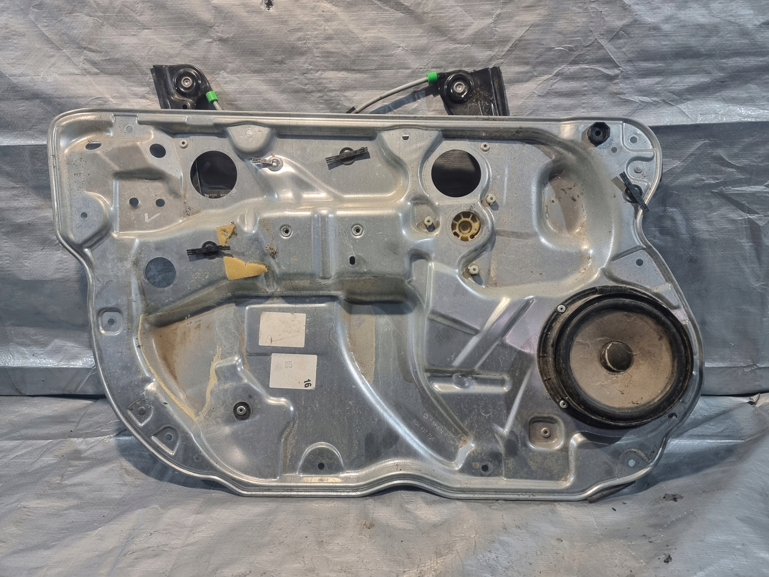 window regulator left front OE 6Q4837755 VW POLO IV 4