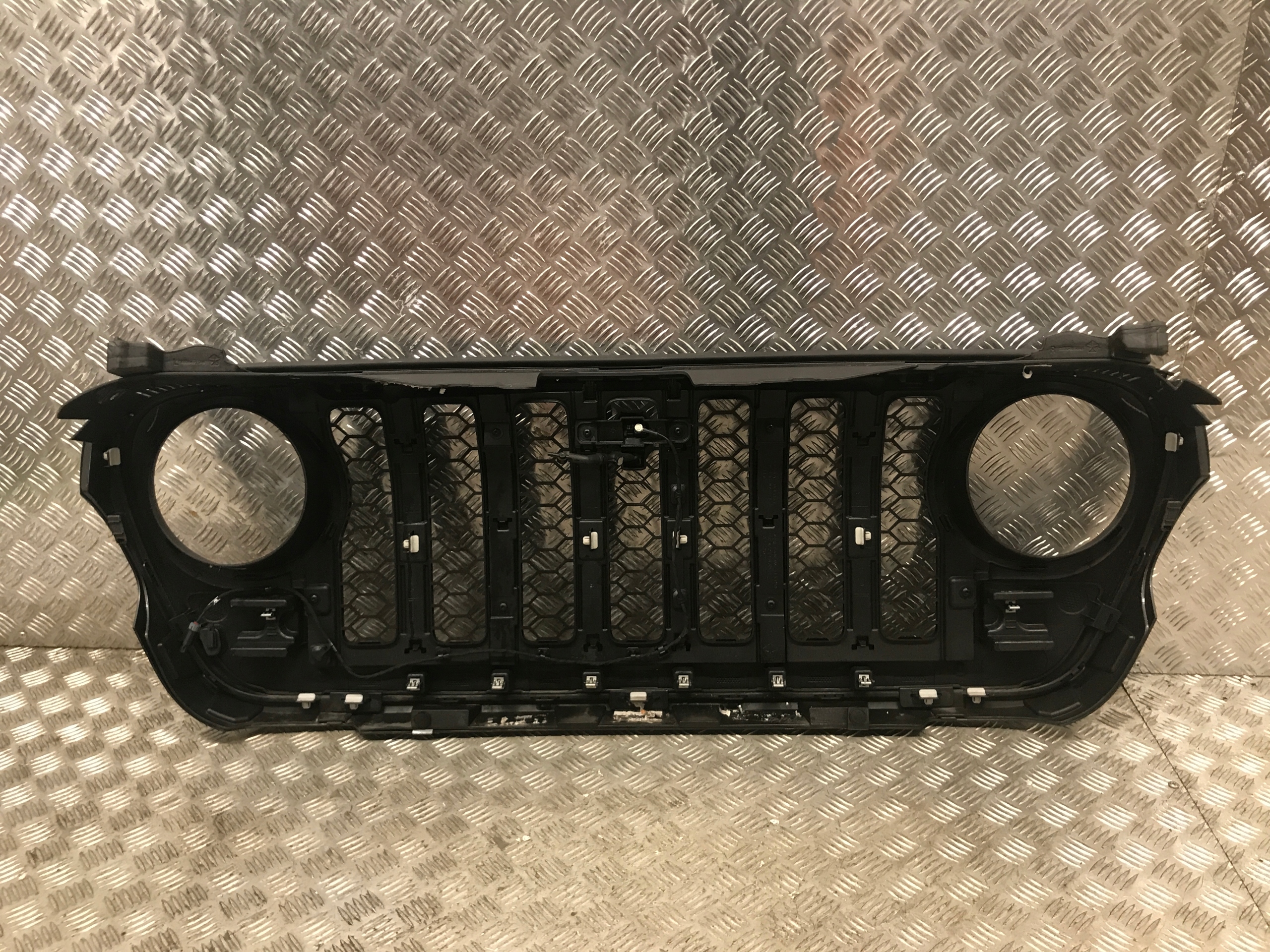 JEEP WRANGLER JL GRILL ATRAPA CHŁODNICY KAMERA KPL GRANITE CRYSTAL 18-23 Kolor inny