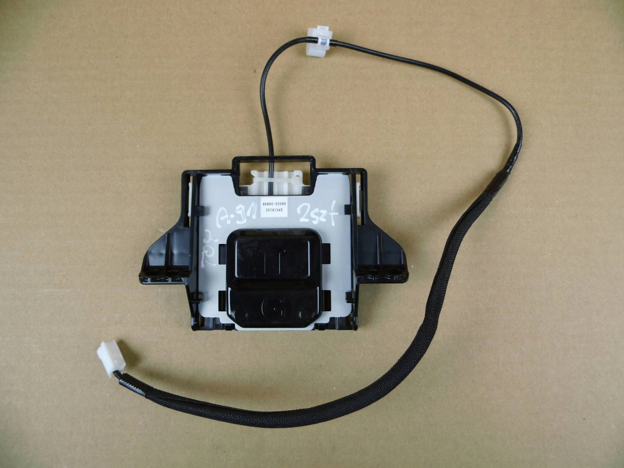 Toyota Corolla XII E21 2018+ antenna modulo GPS 86860-02080