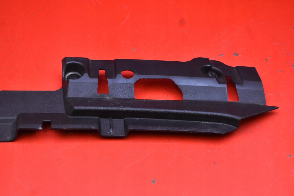 cover radiator upper 4KE807082 AUDI E-TRON 55 18-21