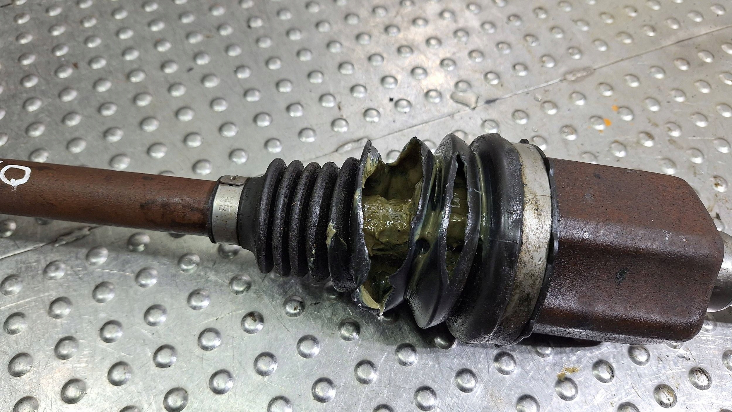semi-axis left rear part E1G1-4K138-AC FORD GALAXY MK3 MK4 S-MAX MK2 2.0TDCI