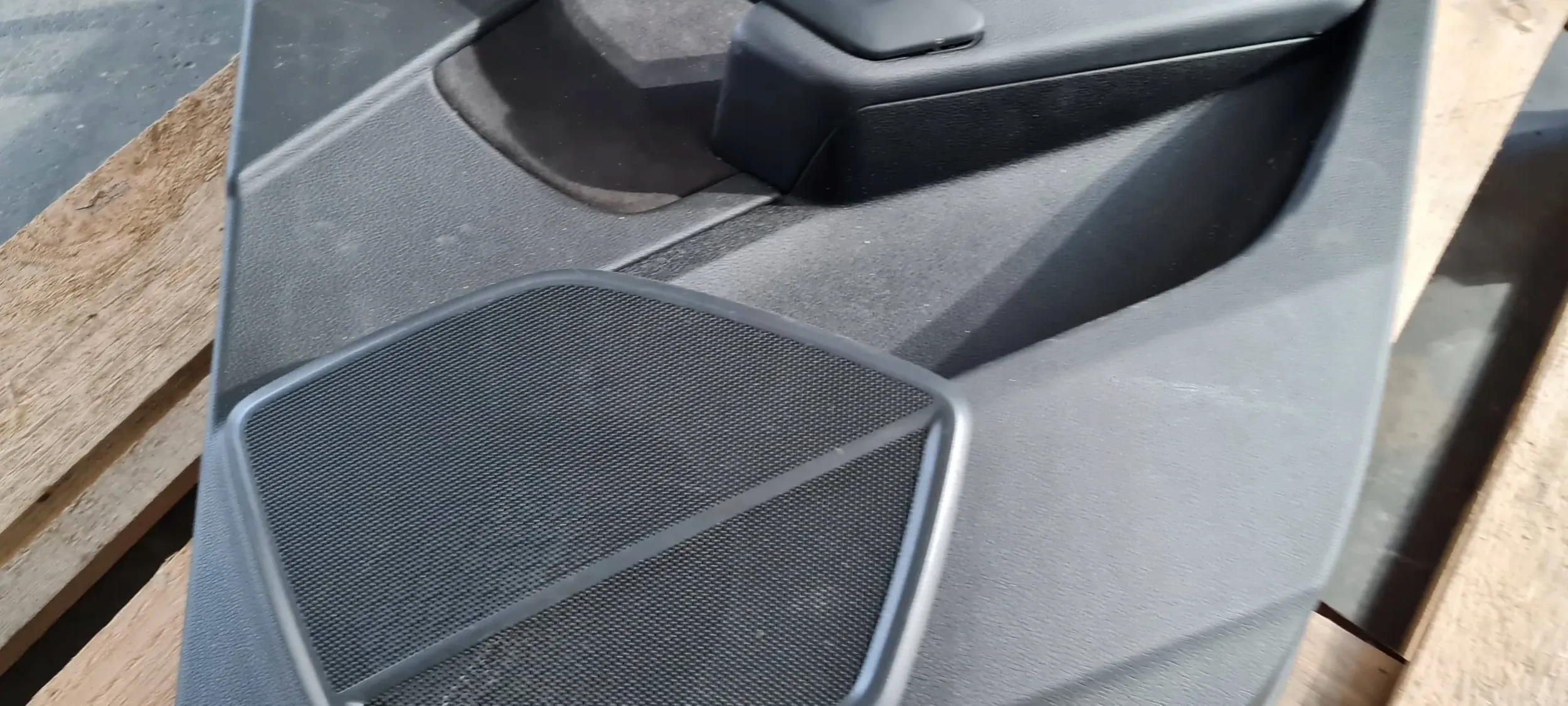 Q5 80A side upholstery door right right rear part ALCANTARA
