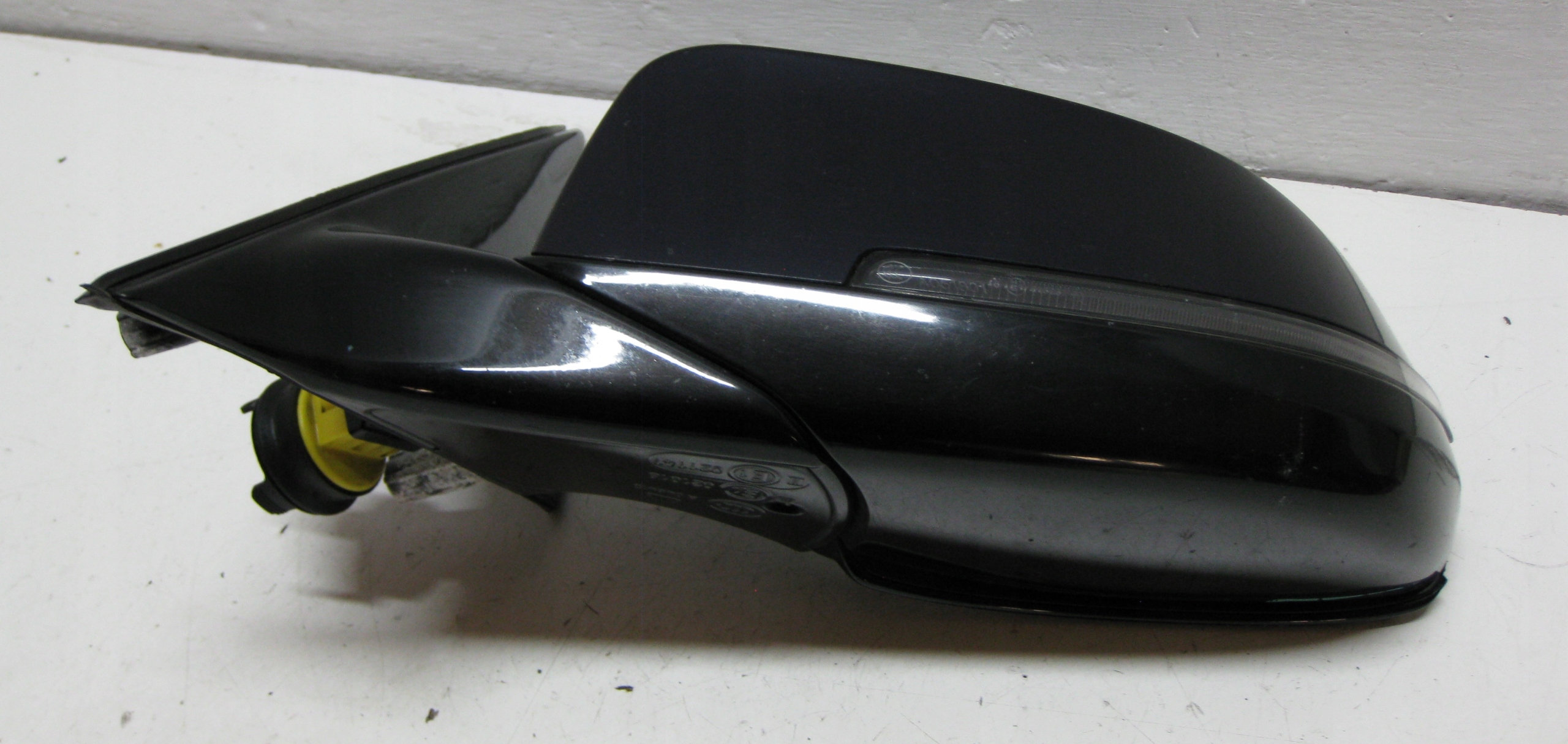 BMW F11 2.5 D 14R mirror left 5 PIN A89 EU