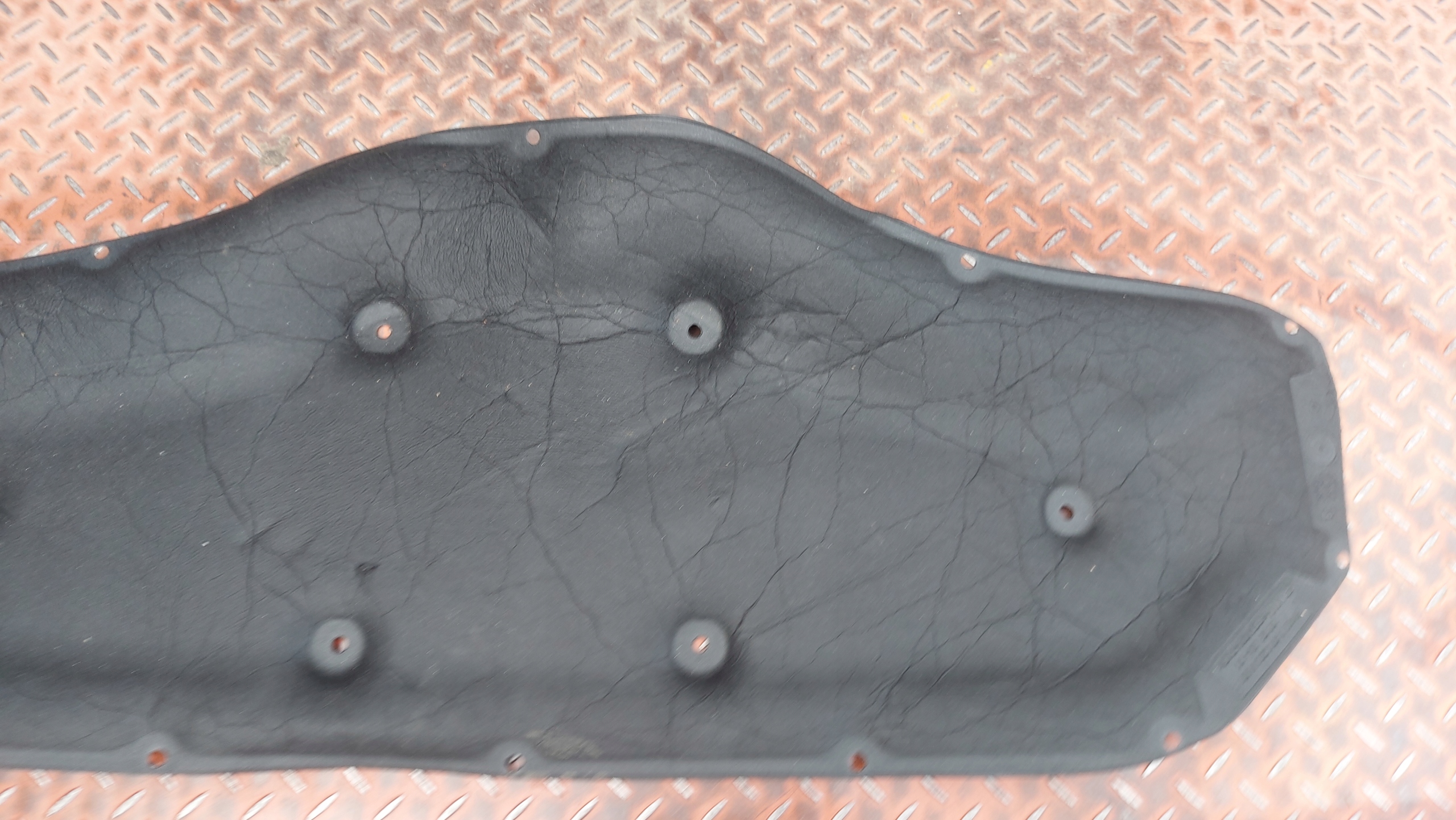 Insonorisation du capot KOMORY Moteur BMW X1 F48
