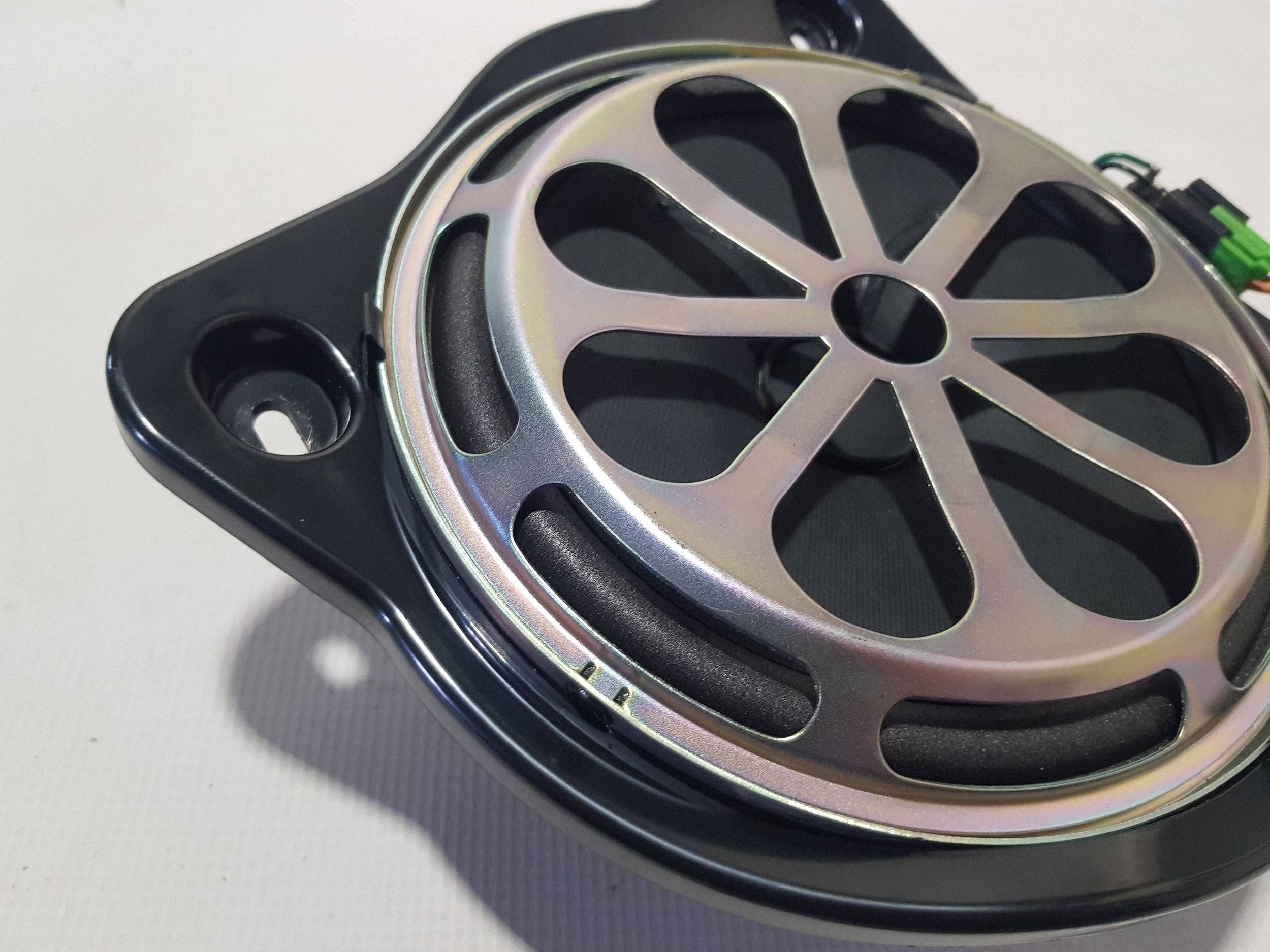 speaker door przednich front left Mercedes C W205 E W213 2058201302