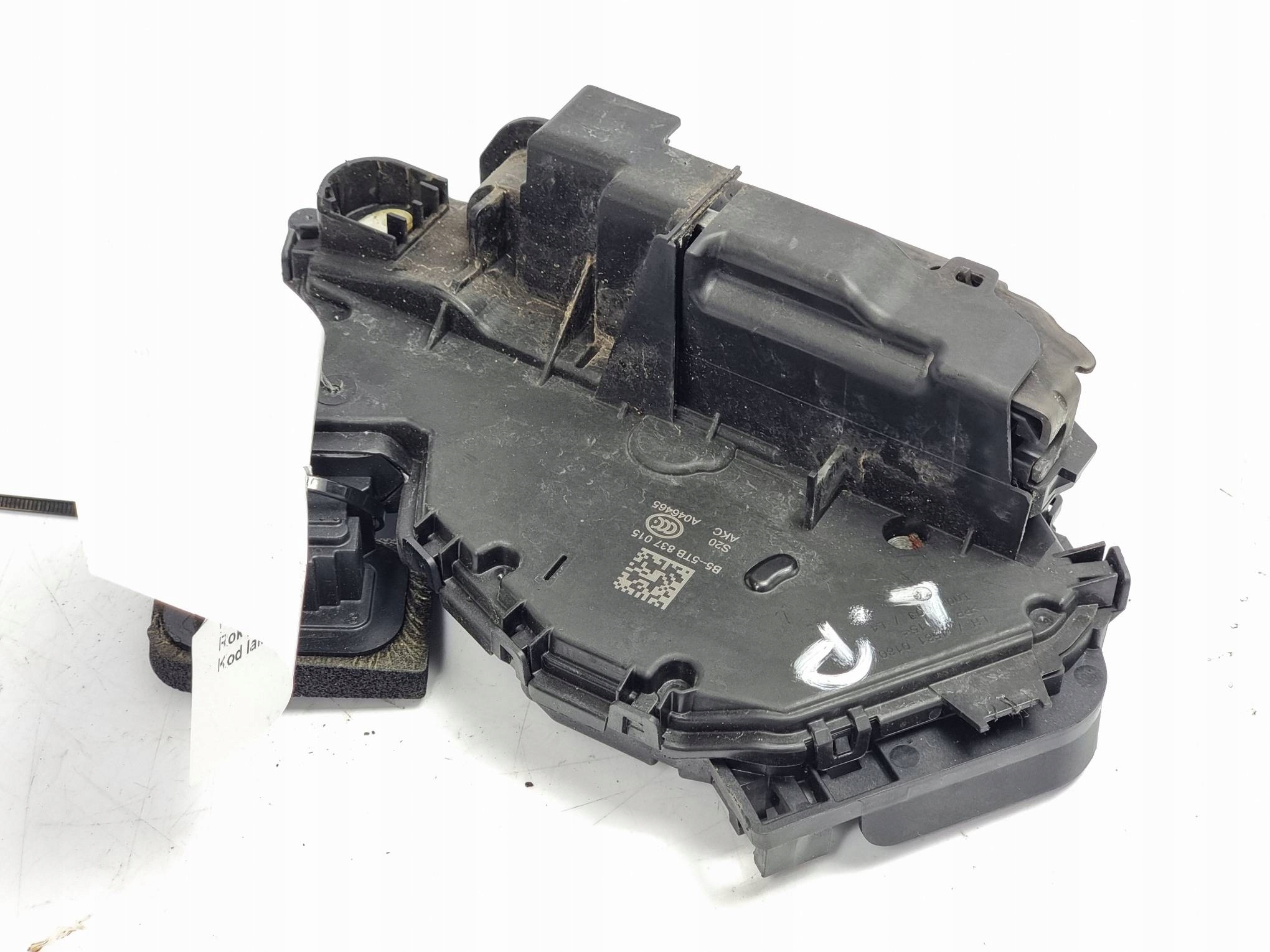 lock door left front EU 5TB837015 VOLKSWAGEN PASSAT B8