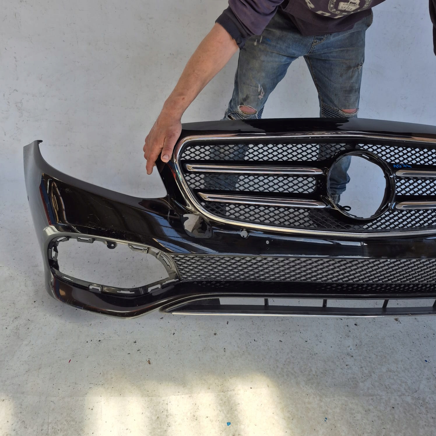 MERCEDES E KLASA W213 AVANGARDE bumper front front grill A2138850238