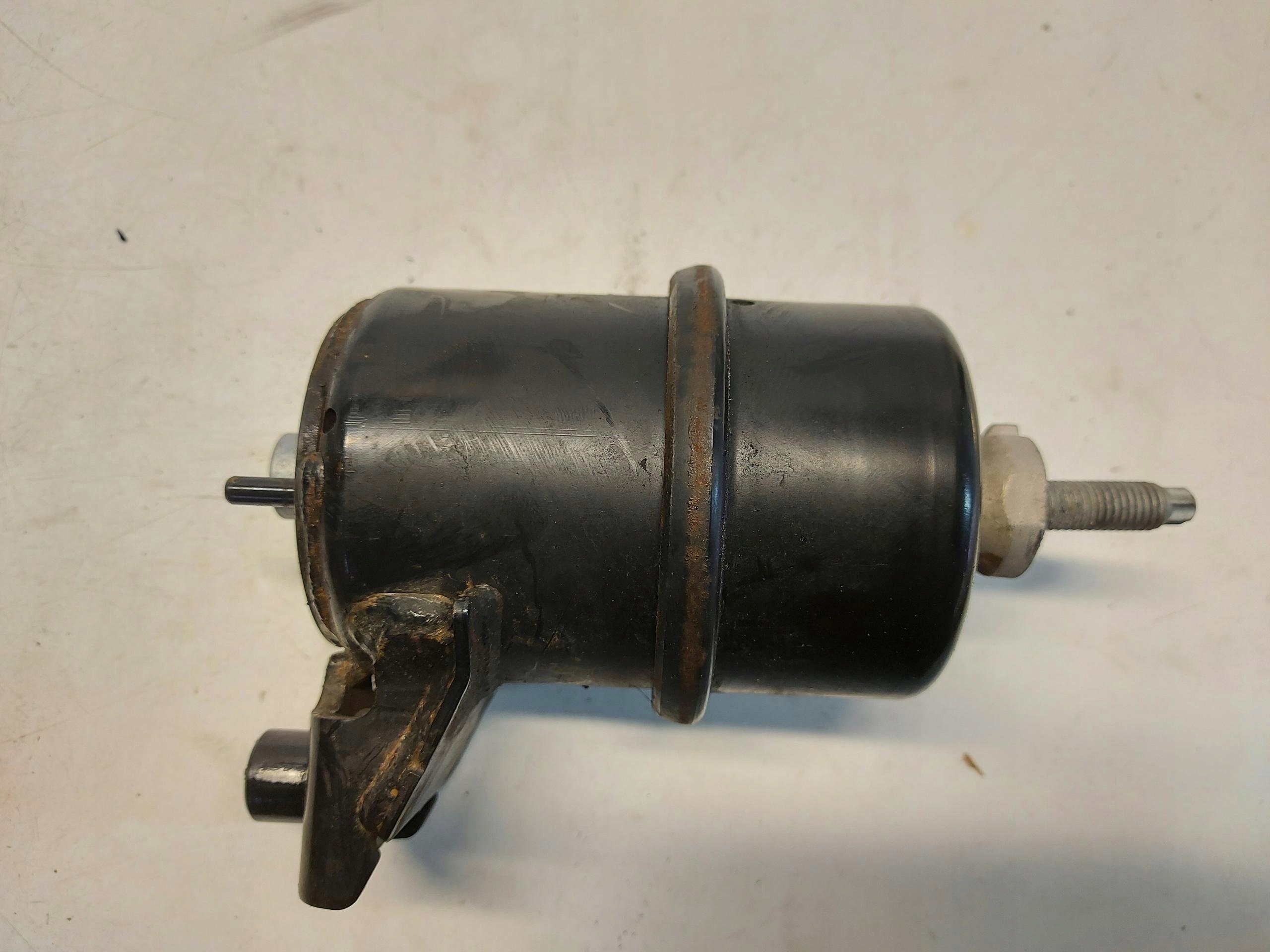 Ford Ranger VI 6 2.0 TDCI engine mount left MB3G-6B032-FE
