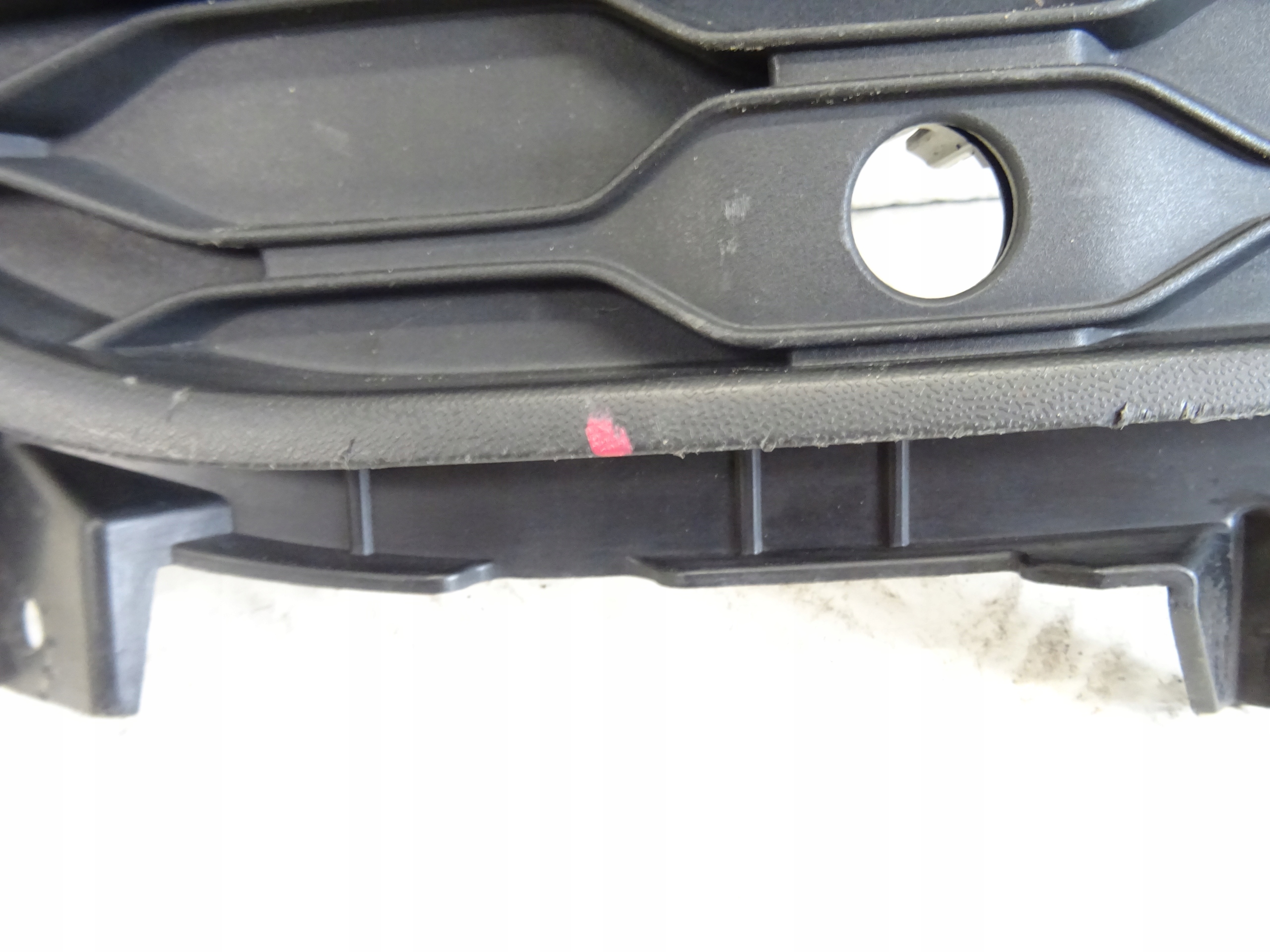 grid of a bumper front front left VW T-ROC TROC 2GA853211H
