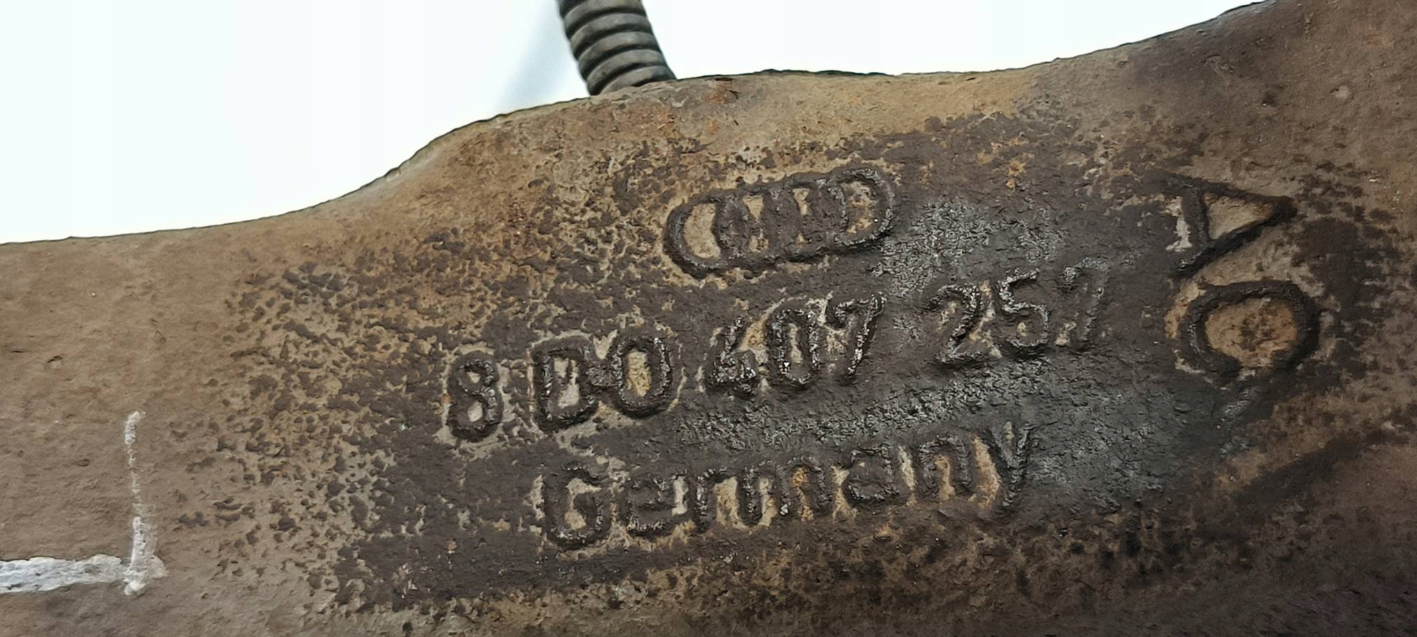swing left front 8D0407257 1.9 TDI VOLKSWAGEN PASSAT B5