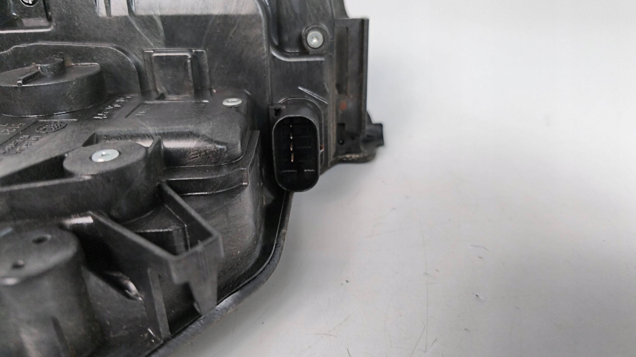 BMW 5 G30 G31 G38 7477688 lock front right europa