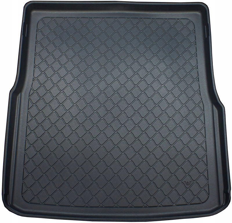 

Passat B8 Kombi 5D 2014- Mata do bagażnika