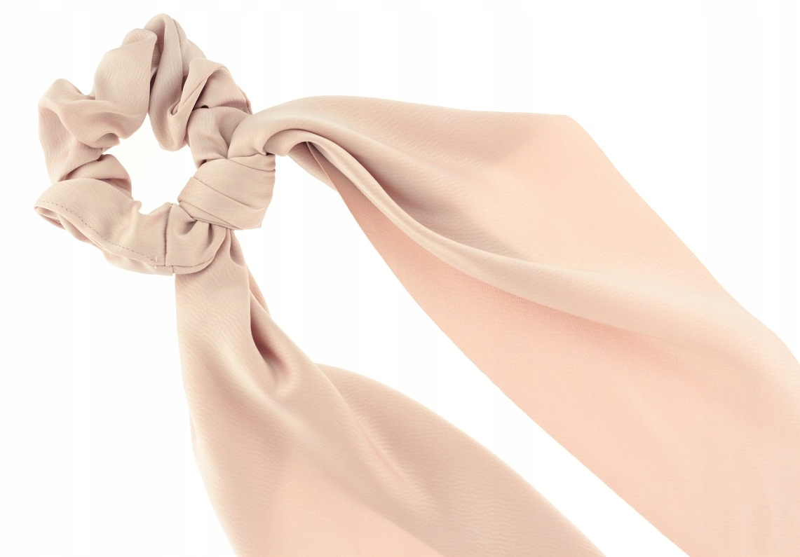 GUMKA DO WŁOSÓW SCRUNCHIE SATYNOWA APASZKA RÓŻ Kolor dominujący róże i fiolety