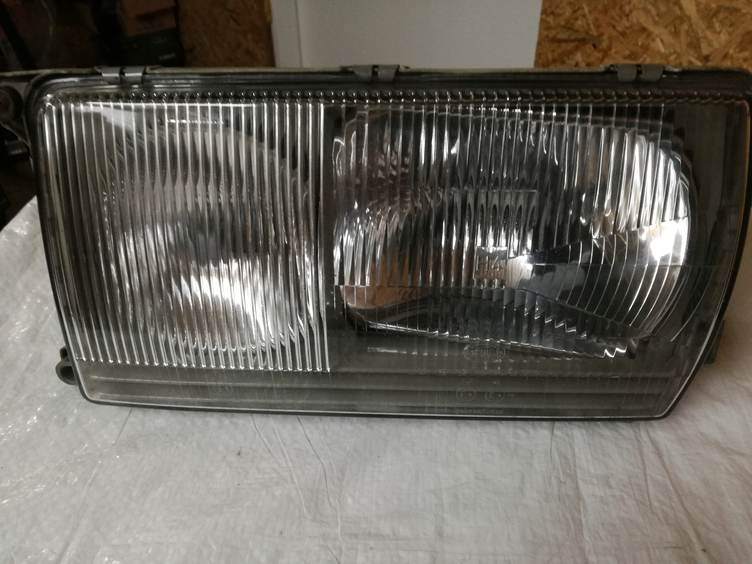 light front left MERCEDES W123 1EJ003050171